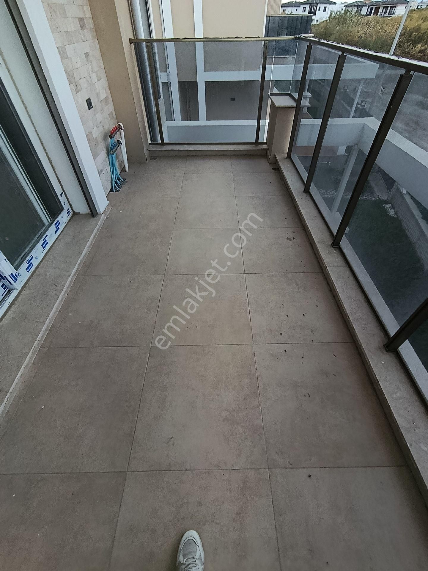 Kuşadasında Denize Yakın Butik Sitede Sıfır - Görsel 30