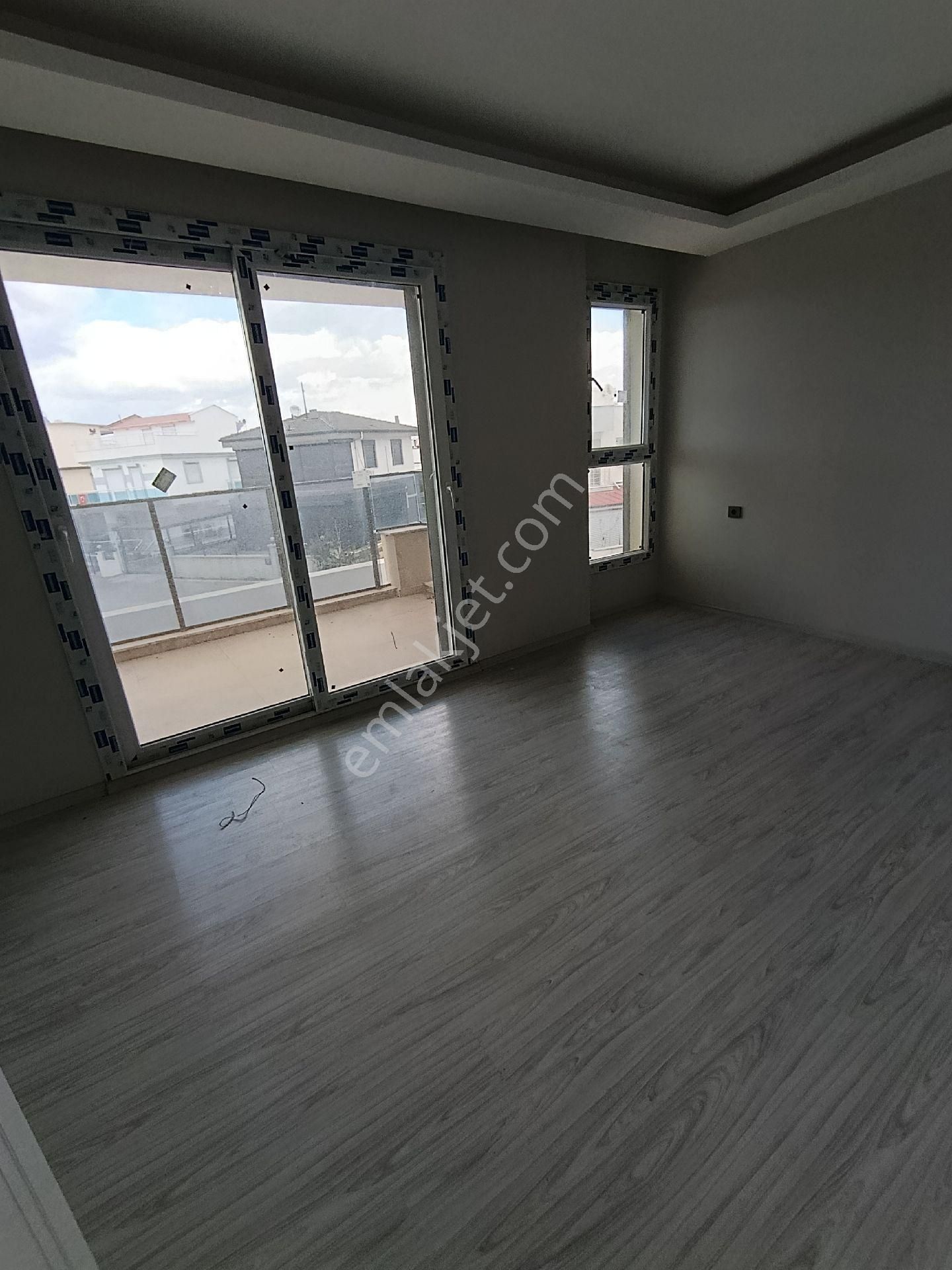 Kuşadasında Denize Yakın Butik Sitede Sıfır - Görsel 26