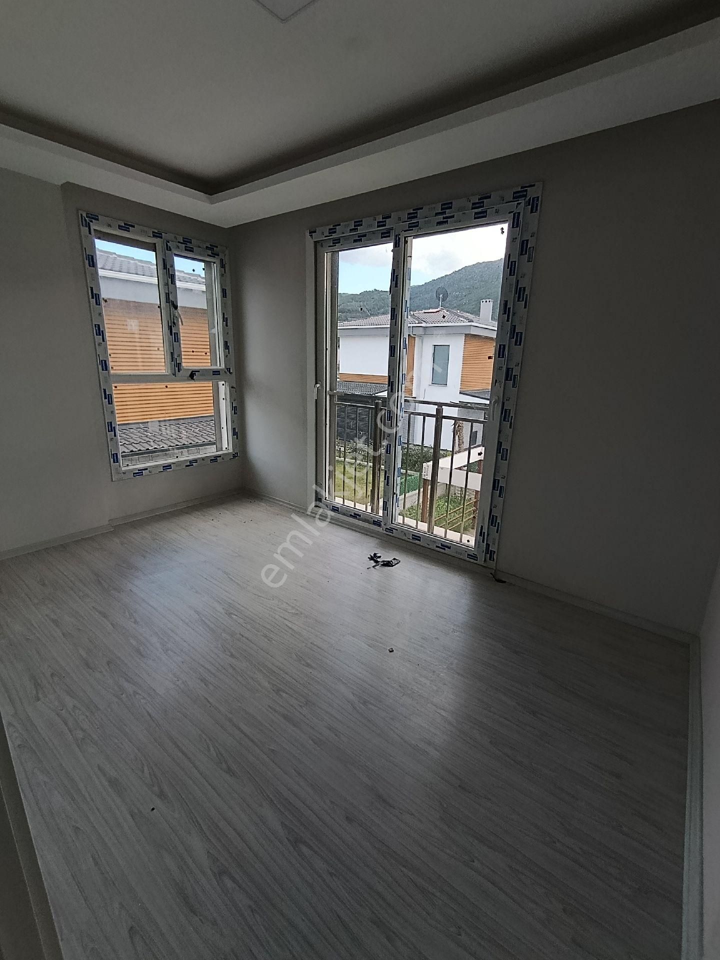 Kuşadasında Denize Yakın Butik Sitede Sıfır - Görsel 15