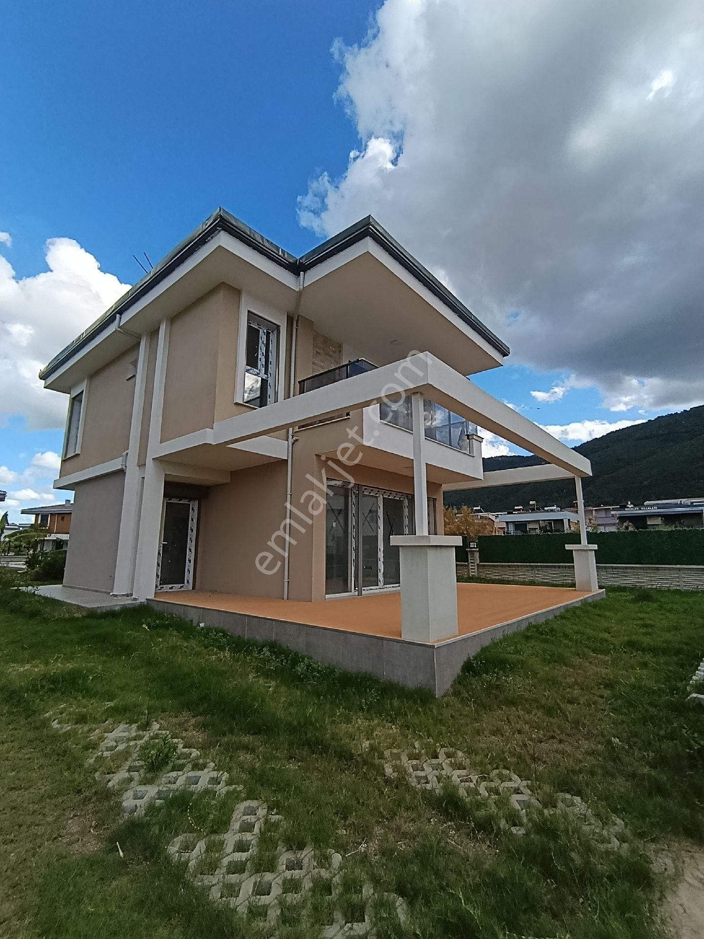 Kuşadasında Denize Yakın Butik Sitede Sıfır - Görsel 2