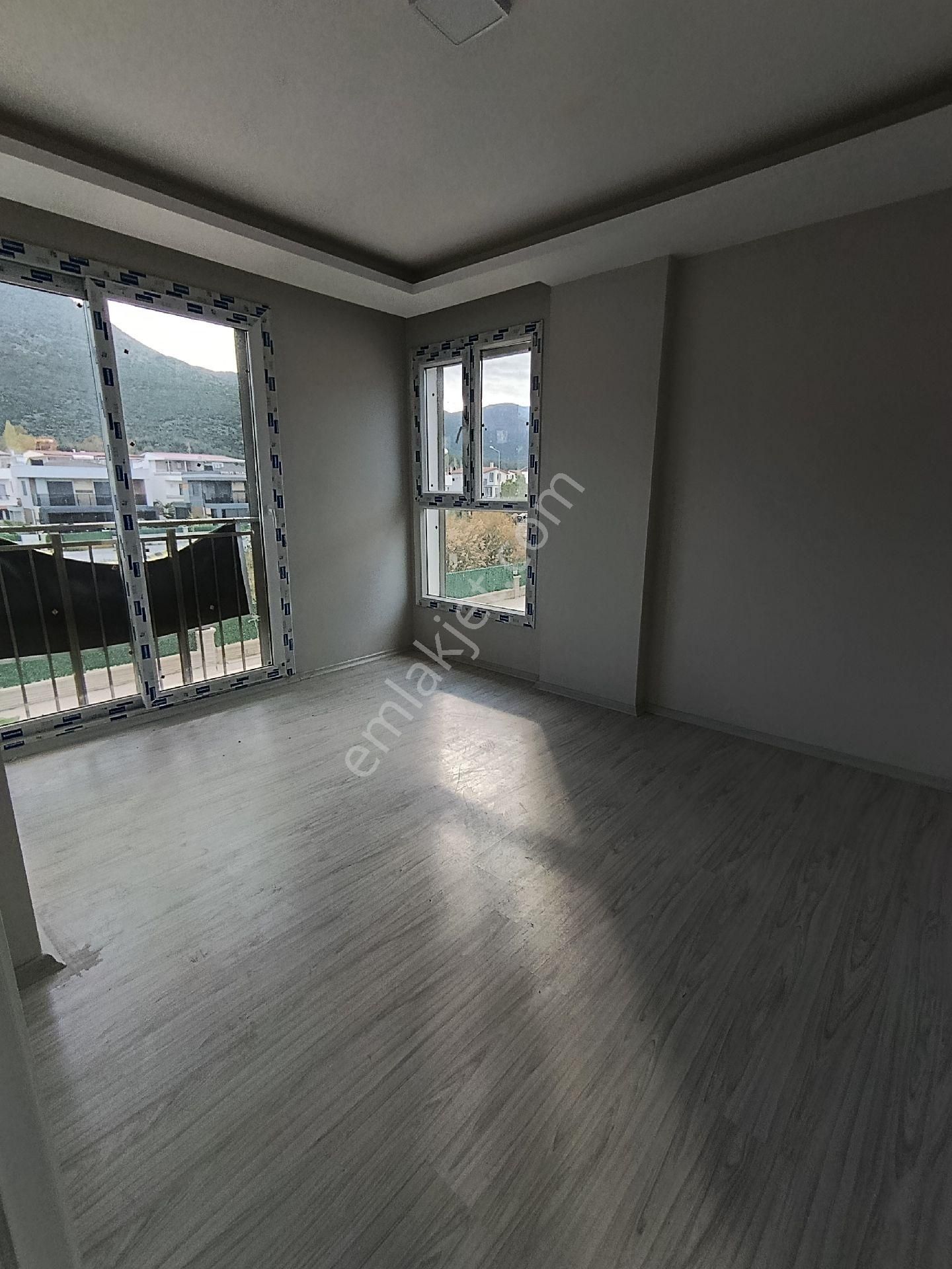 Kuşadasında Denize Yakın Butik Sitede Sıfır - Görsel 11