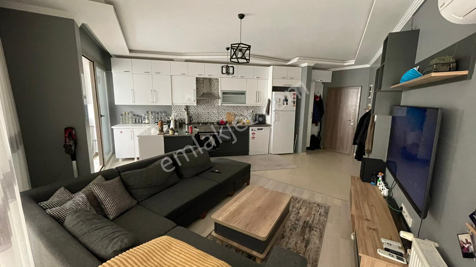 🏡cumhuriyet Mahallesi🏡 Site İçi ✅1+1 70m2 10 Katlının Zeminkatı Site İçi Full