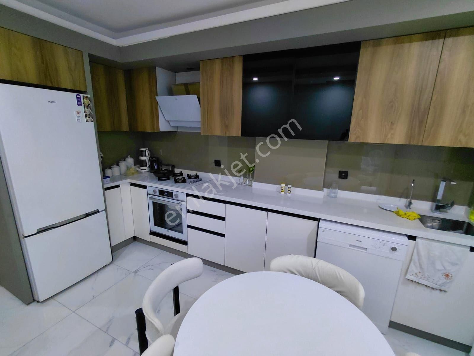 Artıdan Havuzlu Kapalı Otoparklı Yerden Isıtmalı 3+1 !!!!!!!!!!! - Görsel 21