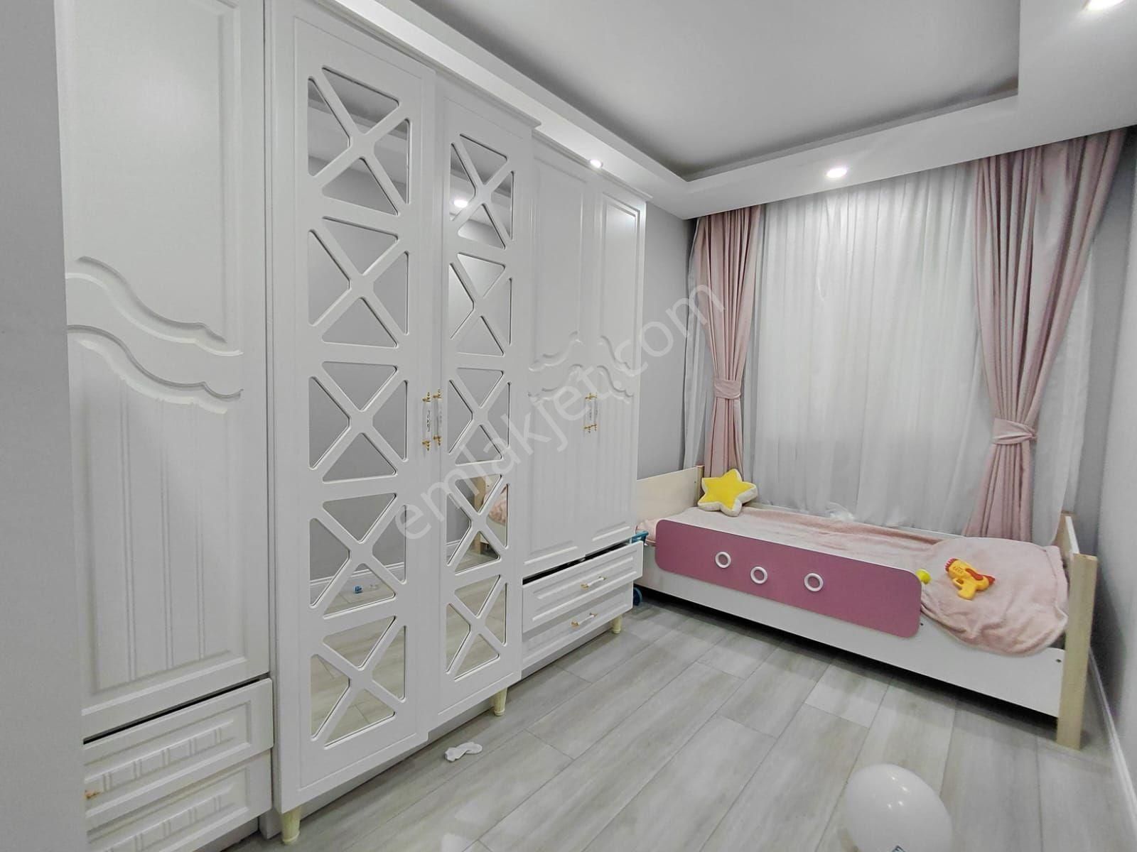 Artıdan Havuzlu Kapalı Otoparklı Yerden Isıtmalı 3+1 !!!!!!!!!!! - Görsel 11