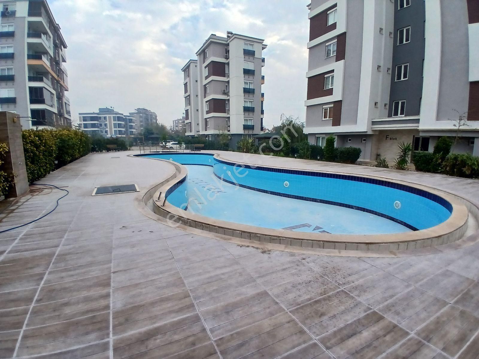 Artıdan 7/24 Güvenlikli Havuzlu Site İçerisinde 3+1 Ful+ful Eşya - Görsel 31