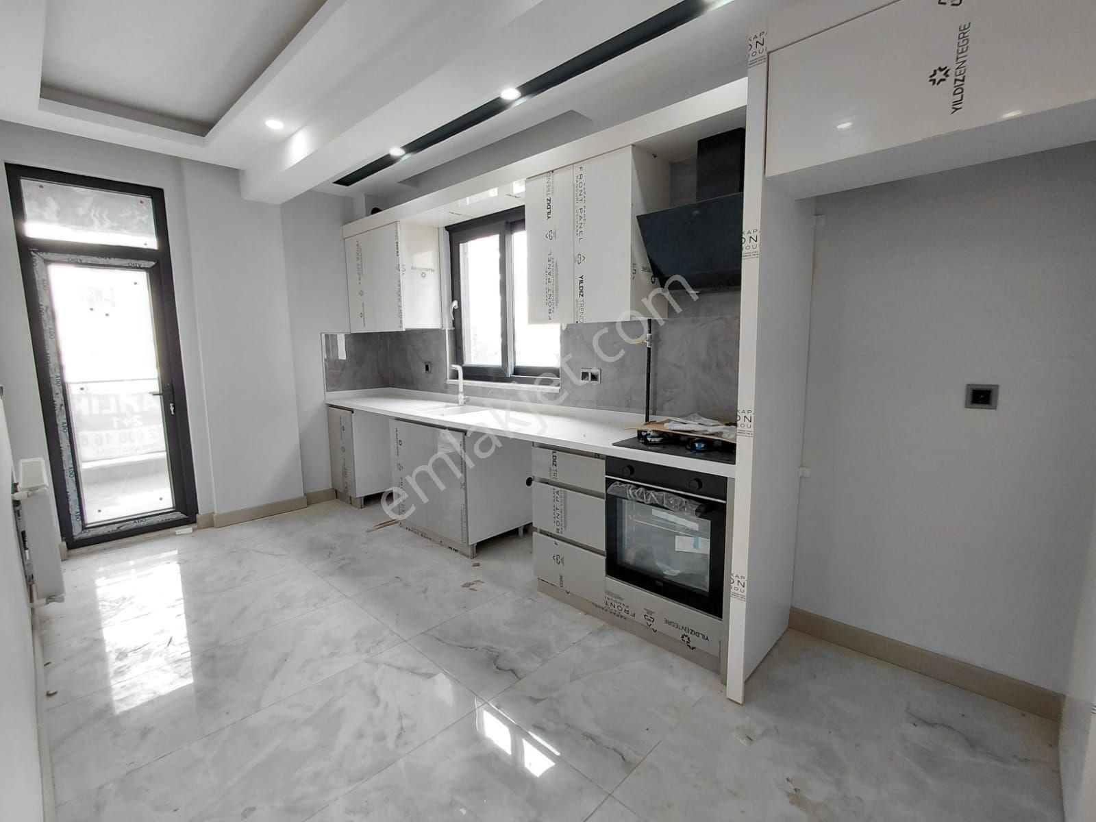 Sinanda Devasa 2+1 Ayrı Mutfaklı Denize 10dk Yürüme Mesafesi - Görsel 22