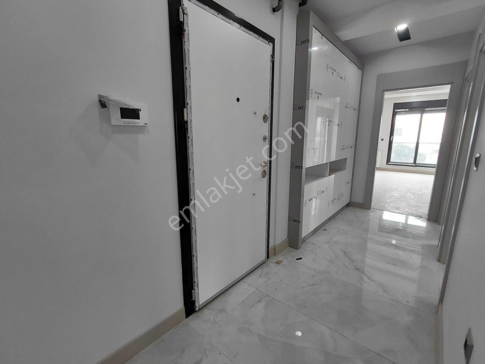 Sinanda Devasa 2+1 Ayrı Mutfaklı Denize 10dk Yürüme Mesafesi - Görsel 14