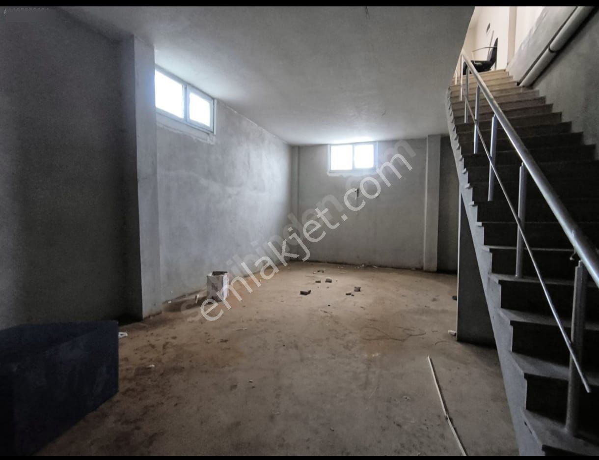 İstanbul Sultanbeyli Mimarsinanda Kiralık Depolu Dükkan - Görsel 4