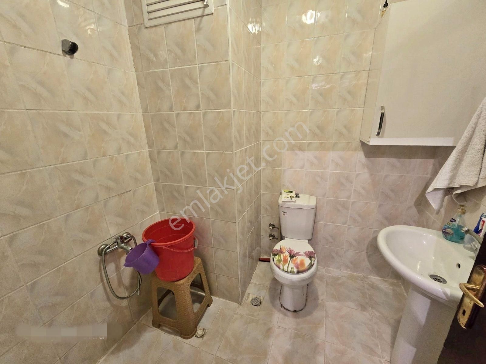 Relax'tan Ayvalı Merkez De Genç Bina Da Orta Kat Yapılı 2+1 - Görsel 19