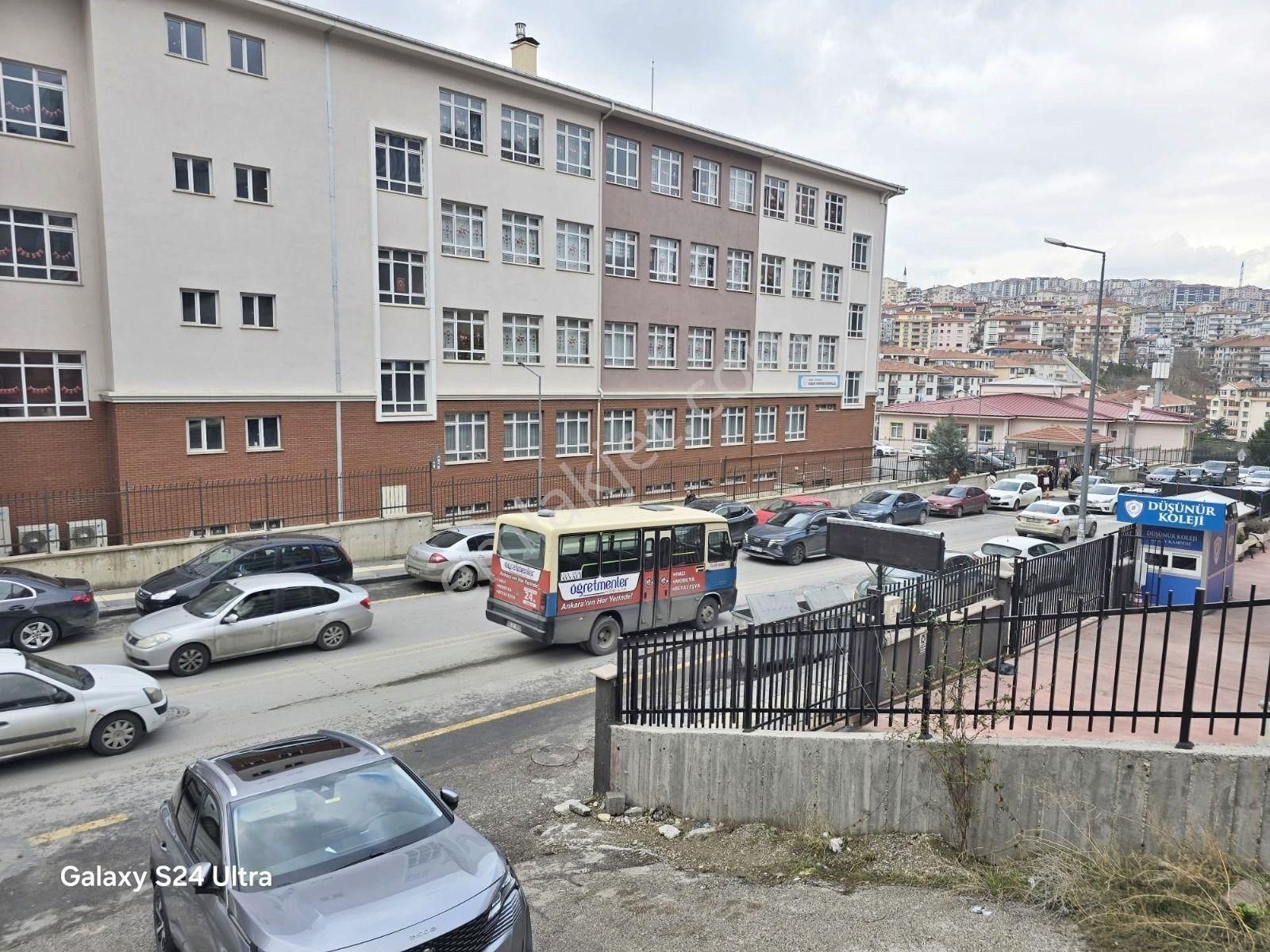 Relax'tan Ayvalı Merkez De Genç Bina Da Orta Kat Yapılı 2+1 - Görsel 31