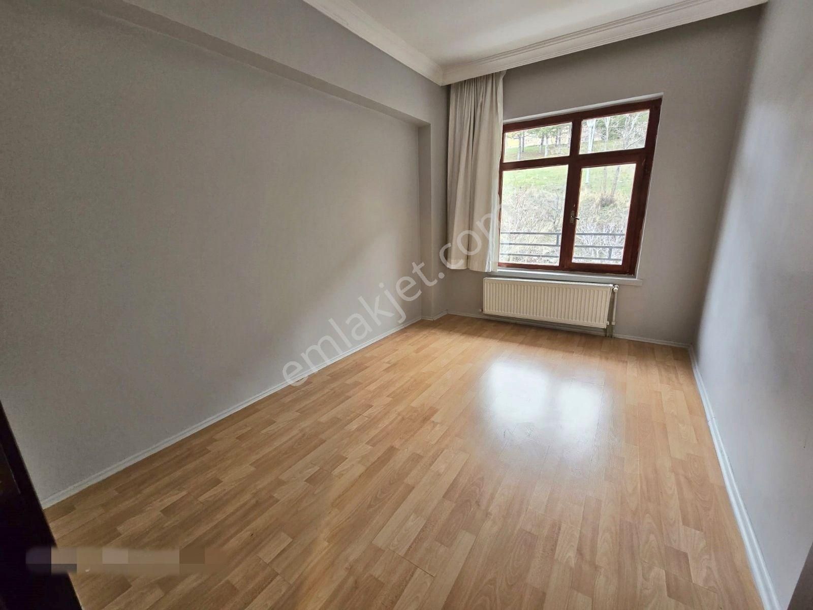Relax'tan Ayvalı Merkez De Genç Bina Da Orta Kat Yapılı 2+1 - Görsel 23