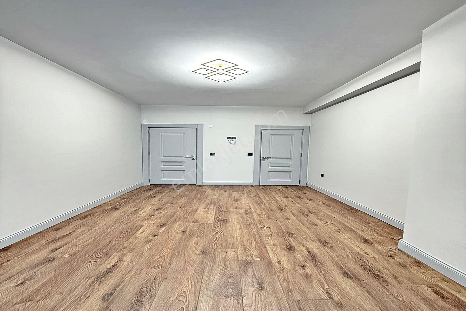 Metrobüs Lokasyonunda Lüx Tasarımlı 2+1 Satılık Daire - Görsel 15