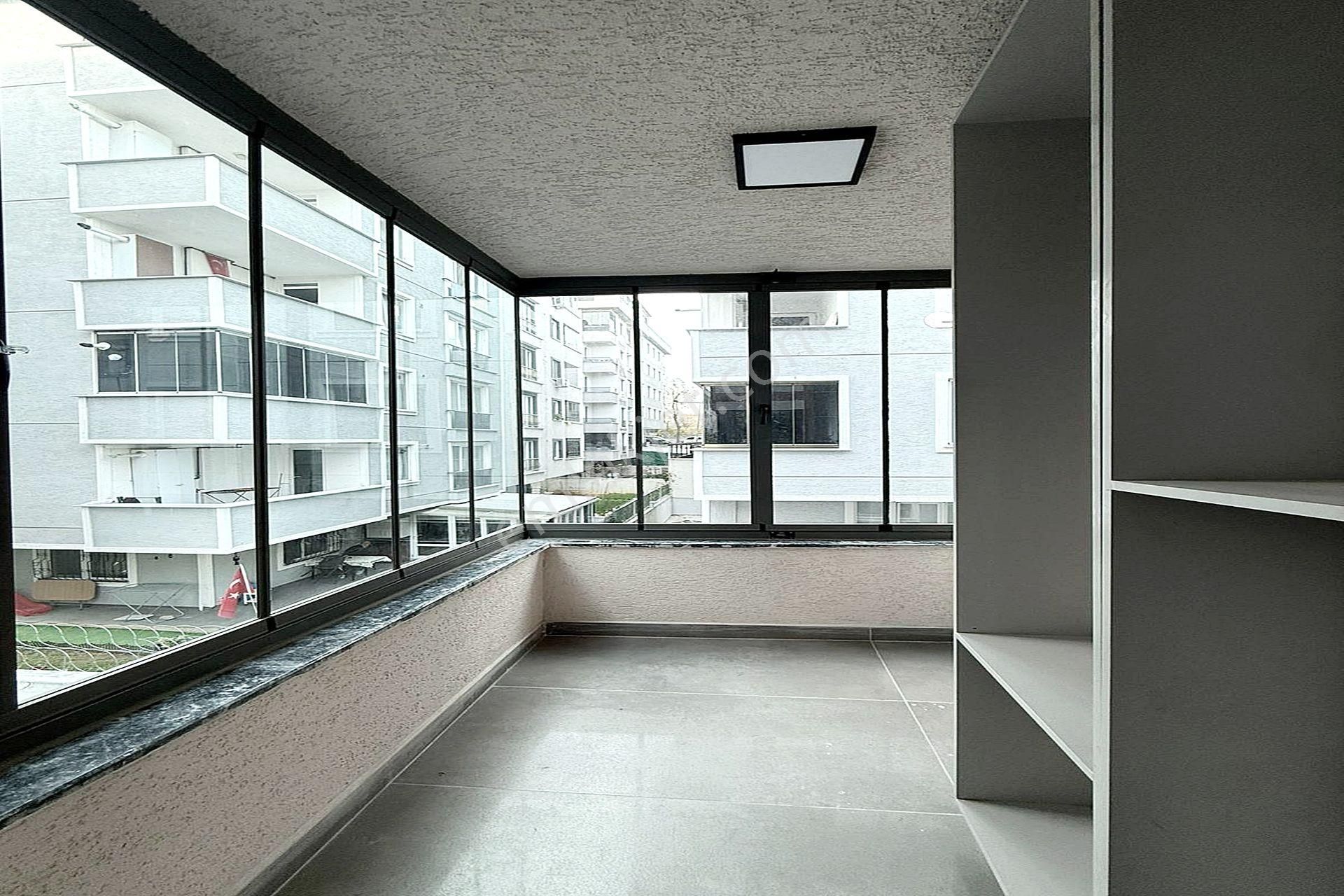 Metrobüs Lokasyonunda Lüx Tasarımlı 2+1 Satılık Daire - Görsel 26