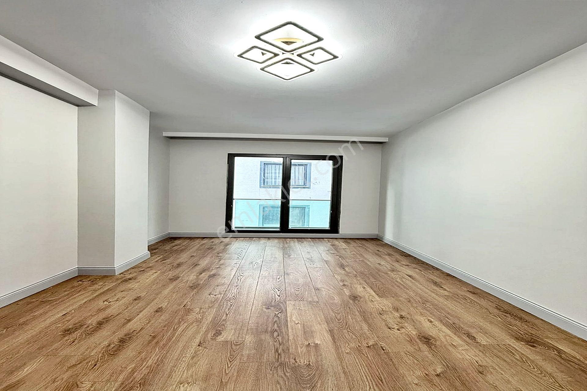 Metrobüs Lokasyonunda Lüx Tasarımlı 2+1 Satılık Daire - Görsel 14