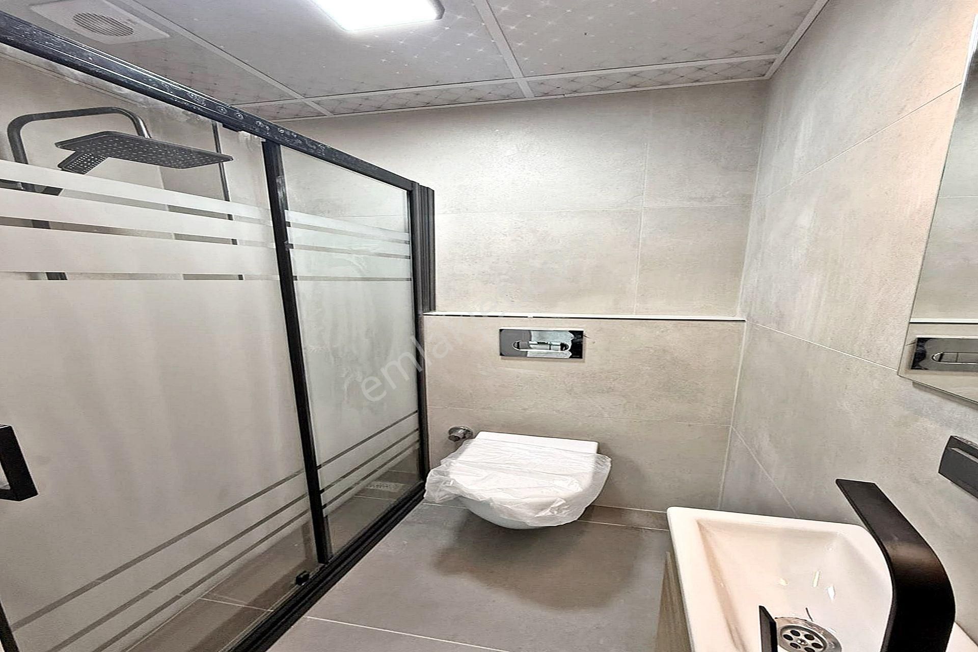 Metrobüs Lokasyonunda Lüx Tasarımlı 2+1 Satılık Daire - Görsel 23