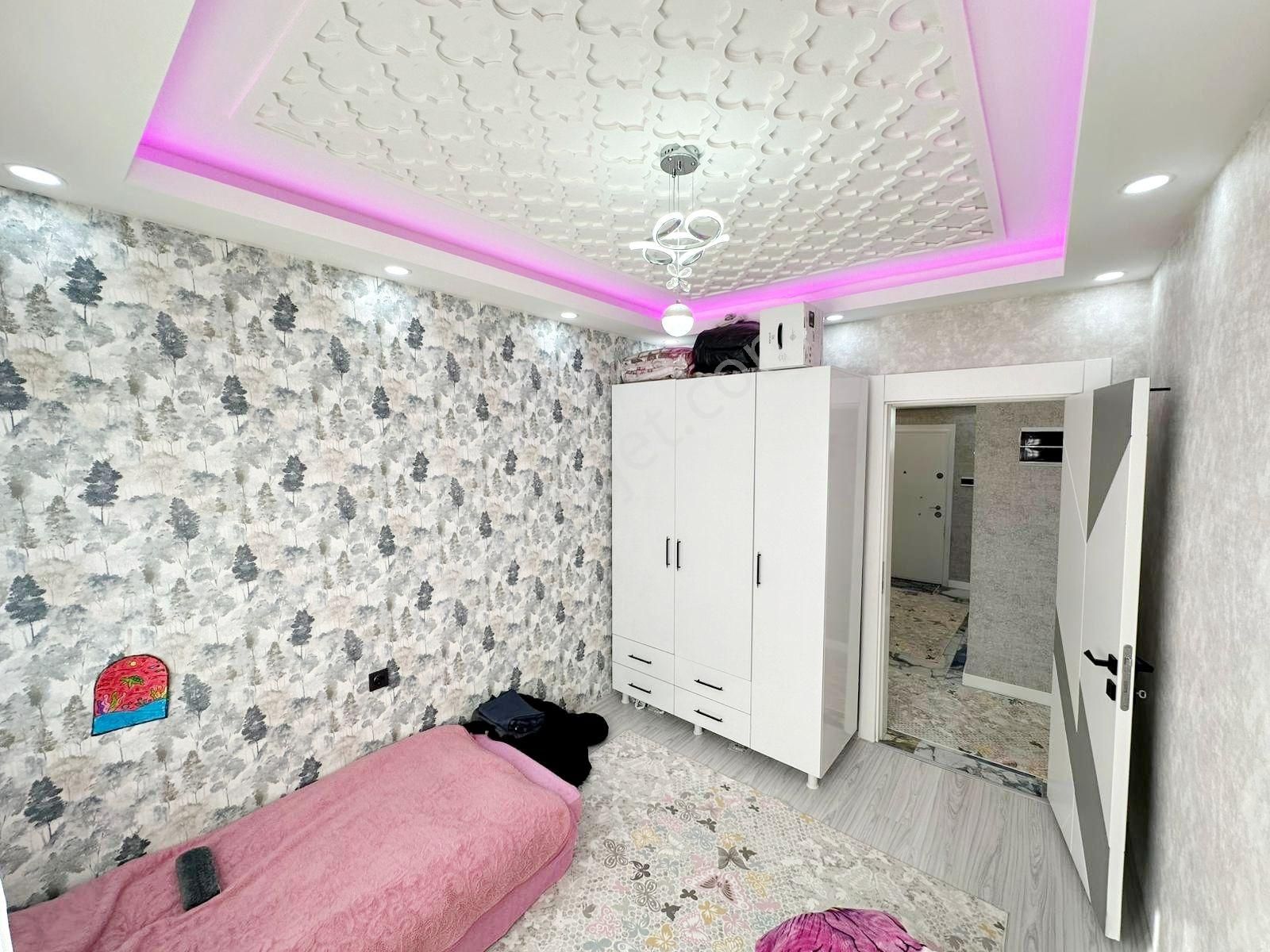 Belkız'da Açık Çepheli Geniş Cam Balkon Masrafsız Lüx 2+1 Daire - Görsel 12