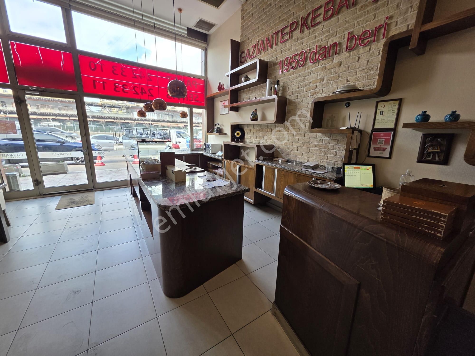 Dab'dan Geçit Evke Plaza'da Ön Cephede Satılık Kiracılı Dükkan - Görsel 3