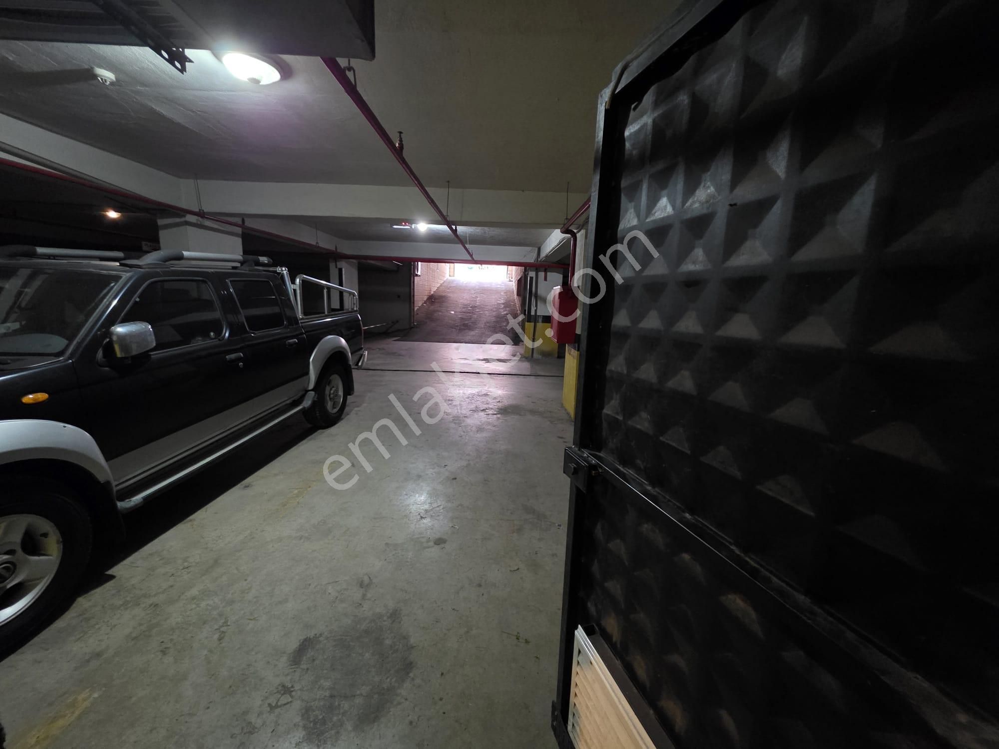Dab'dan Geçit Evke Plaza'da Ön Cephede Satılık Kiracılı Dükkan - Görsel 28