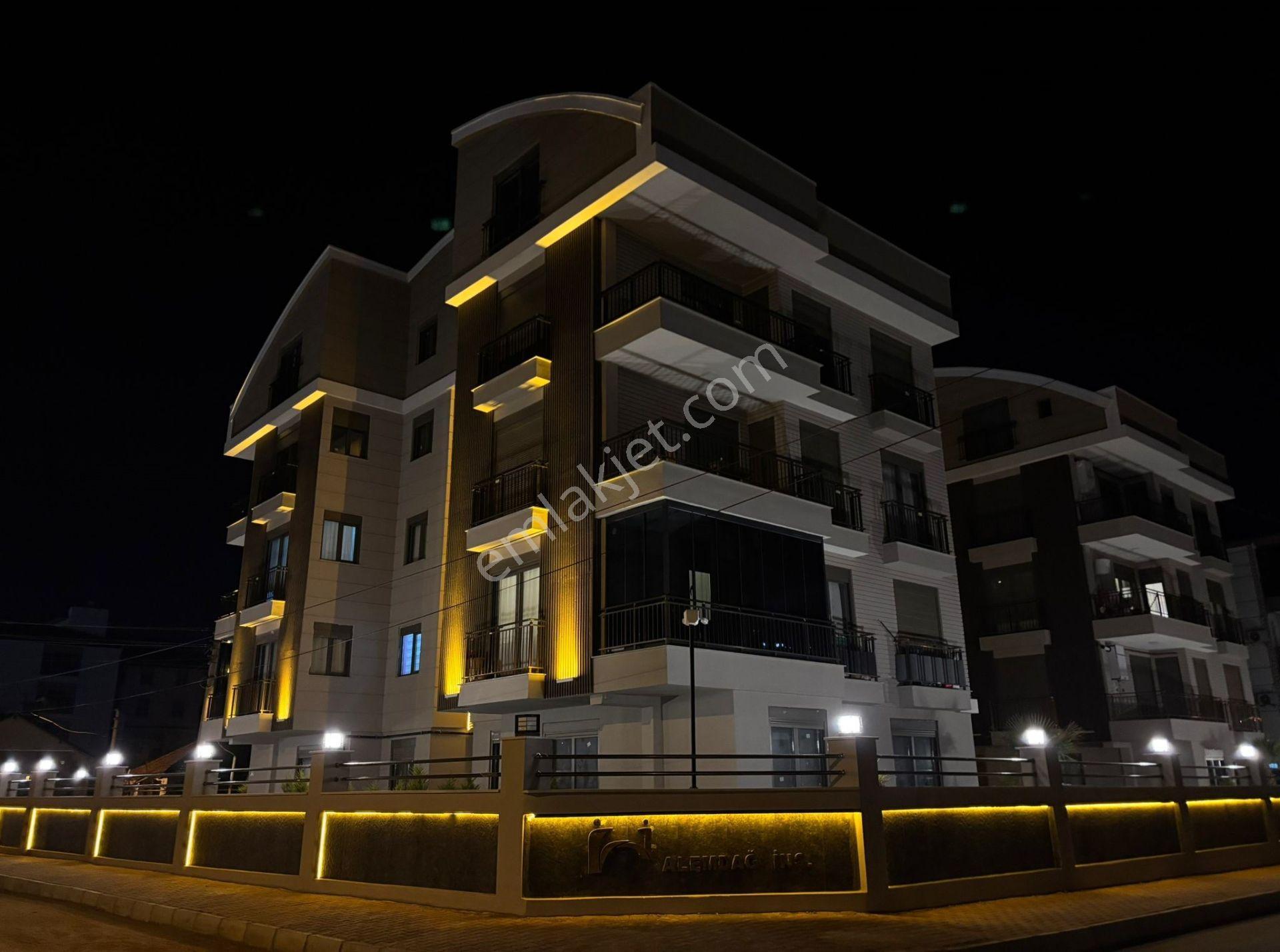 Site İçinde Gösterişli Mimari Yapıda 2+1 Daire - Görsel 12