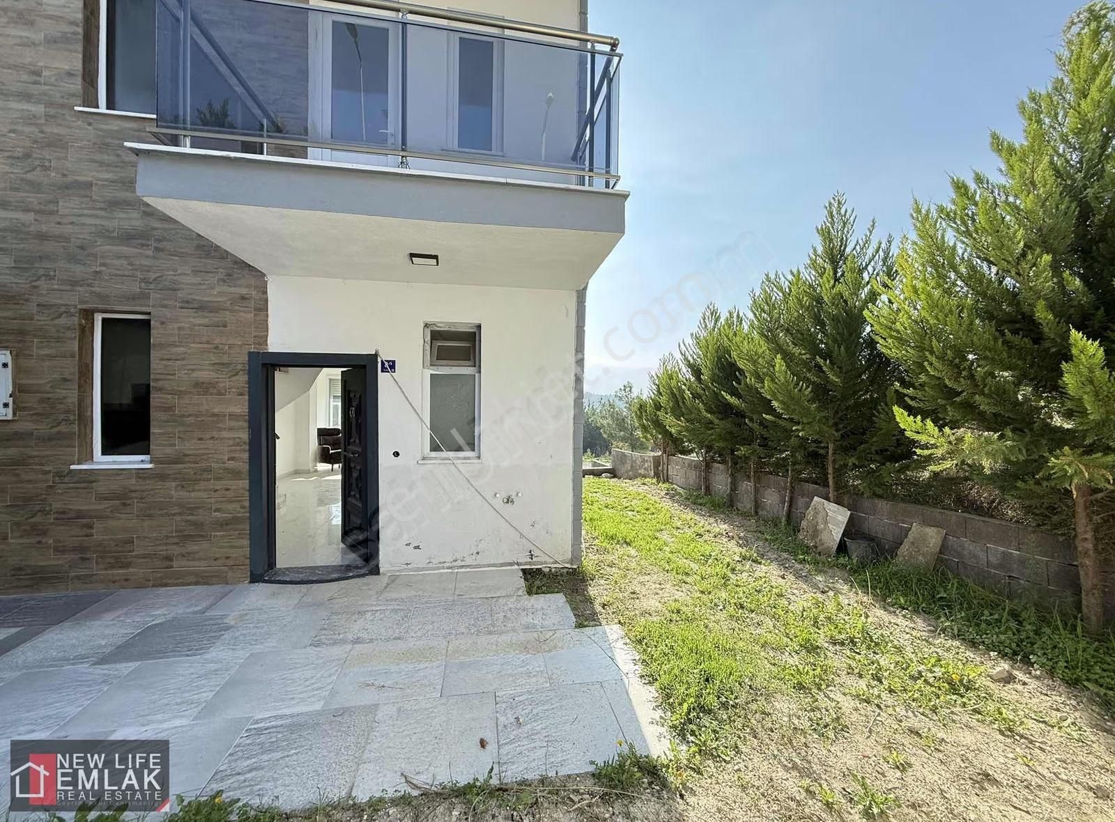 Kuşadası Soğucakta Yeni Yapı Bahçeli Satılık Villa - Görsel 17