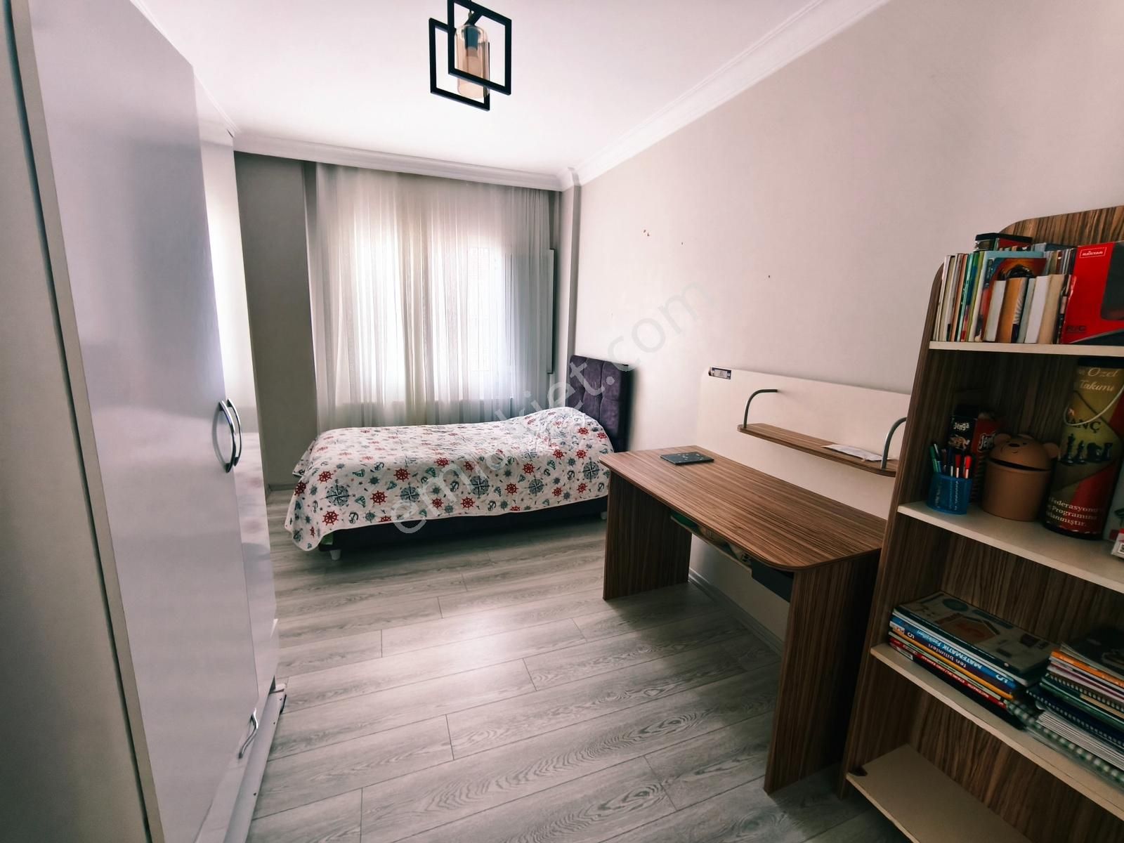 Bayraklı Postacılarda Merkezi Konumda Satılık 3+1 Kombili Daire - Görsel 28