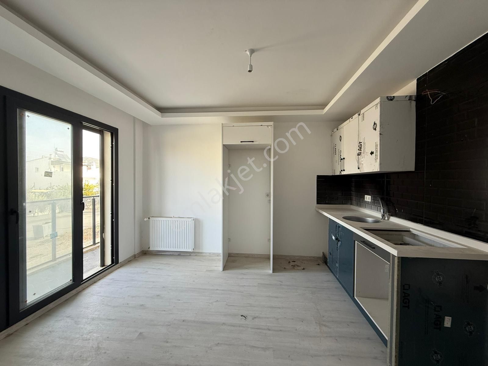 Seferihisar Çolakibrahim Bey’de Site İçinde Satılık 1+1 Daire - Görsel 4
