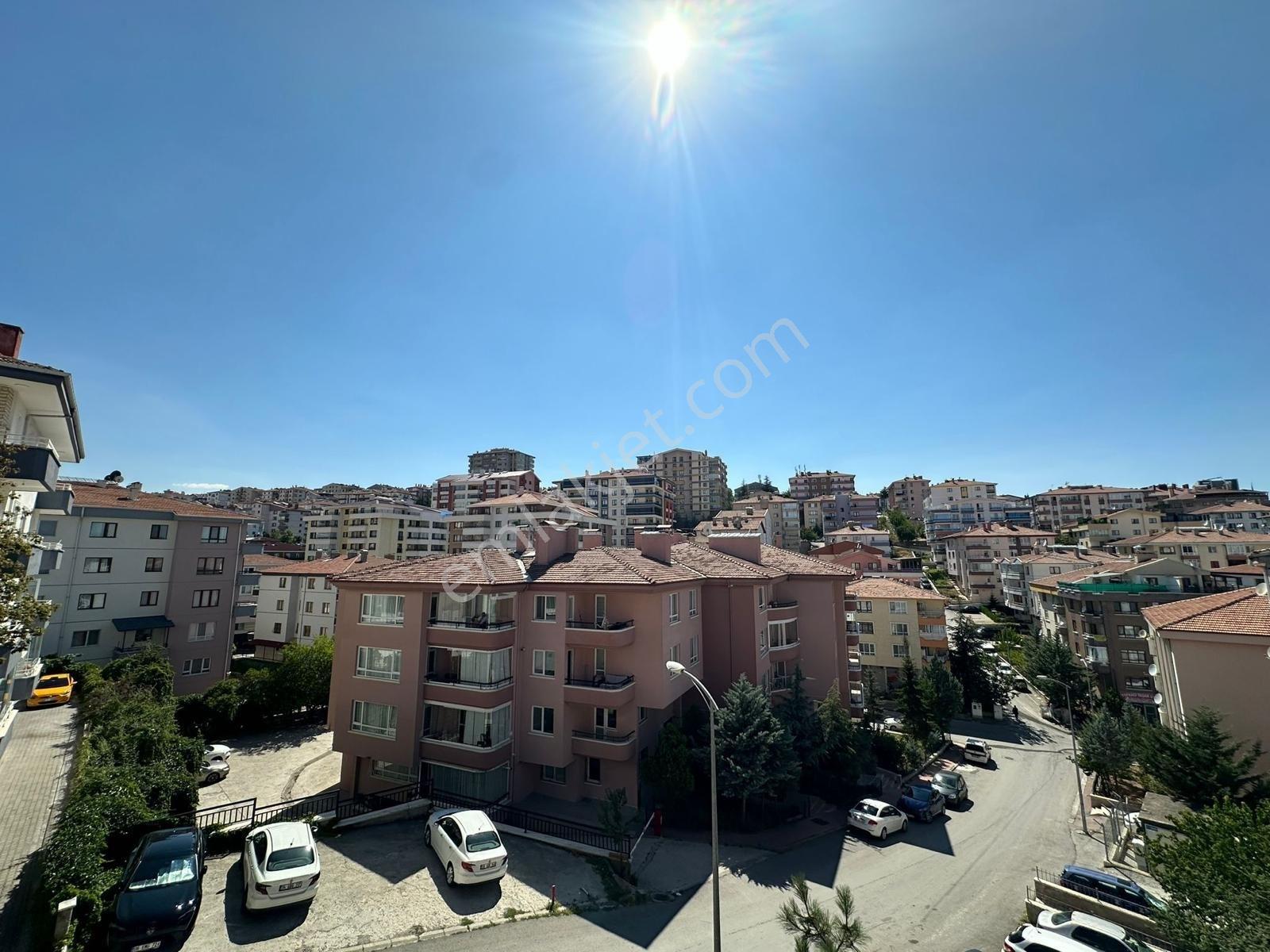 Öveçlerde/lizbon Cad.yakını/katta/özel Yapım/ara Katta/3+1