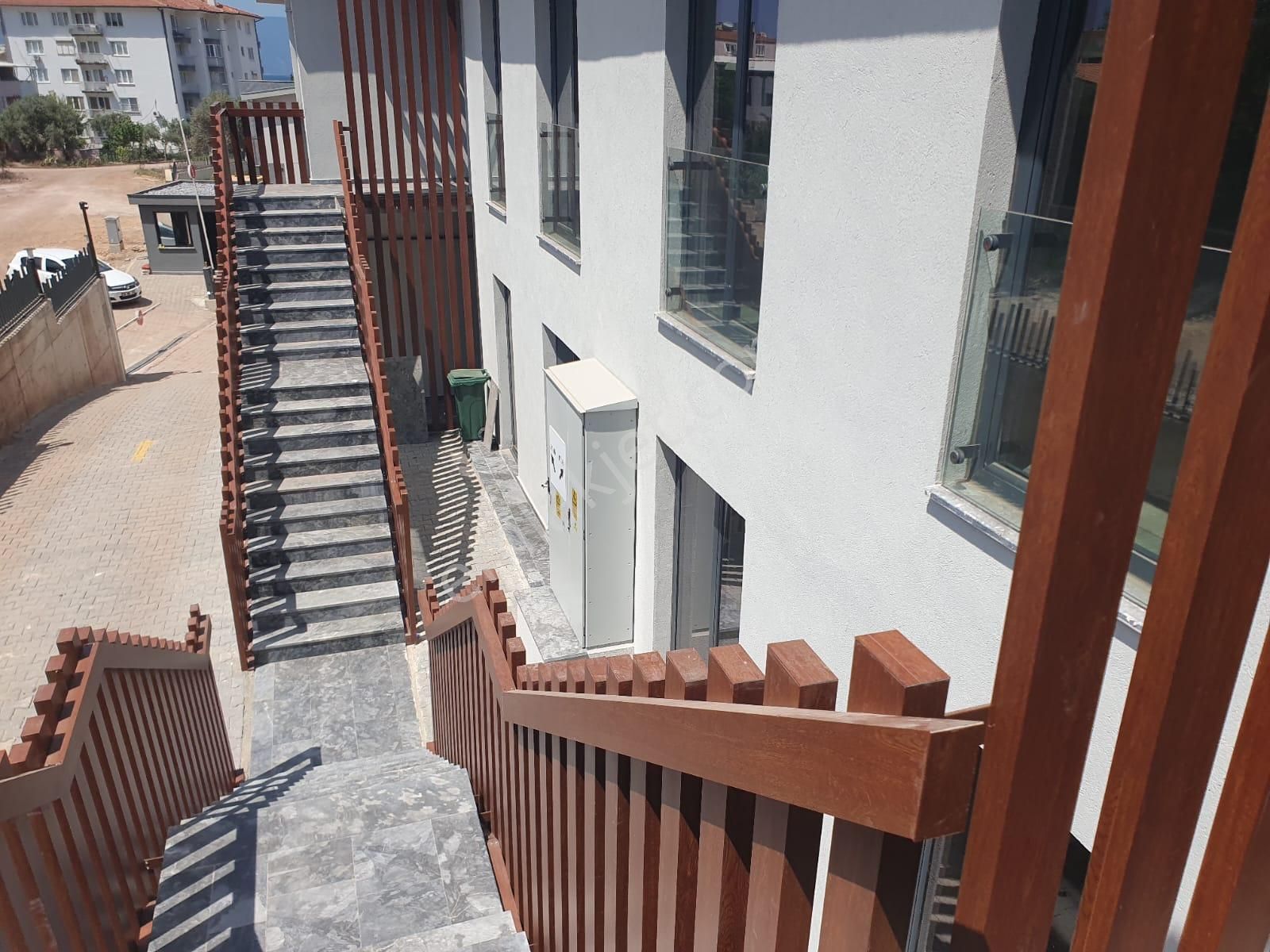 Dab'dan Olea Kurşunlu'da, Deniz Manzaralı Kiralık 2+1 Daire - Görsel 2