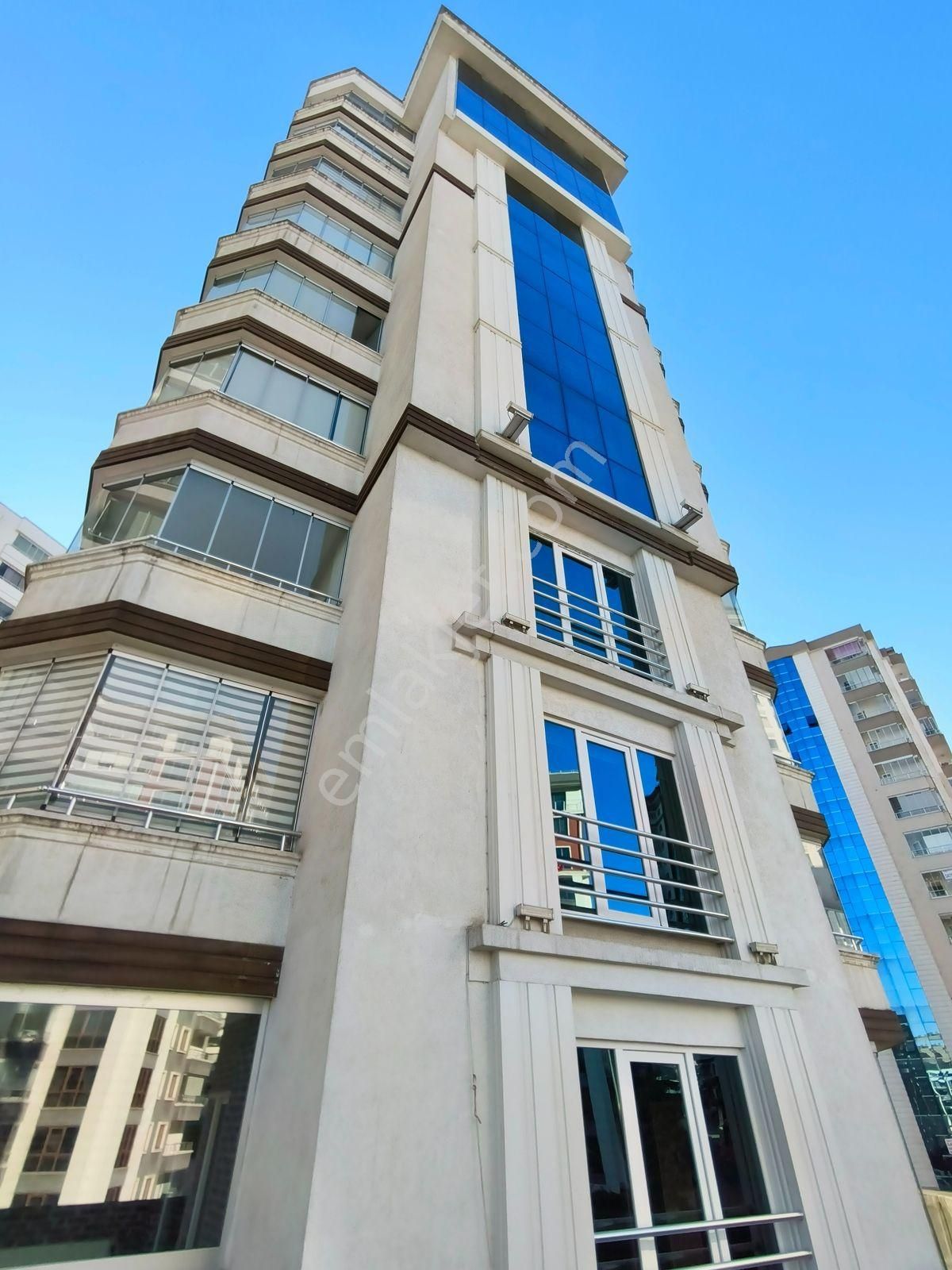 İlkadım Duruşehirde Çok Merkezi Komumda 150 Metre Teraslı Ofis - Görsel 2