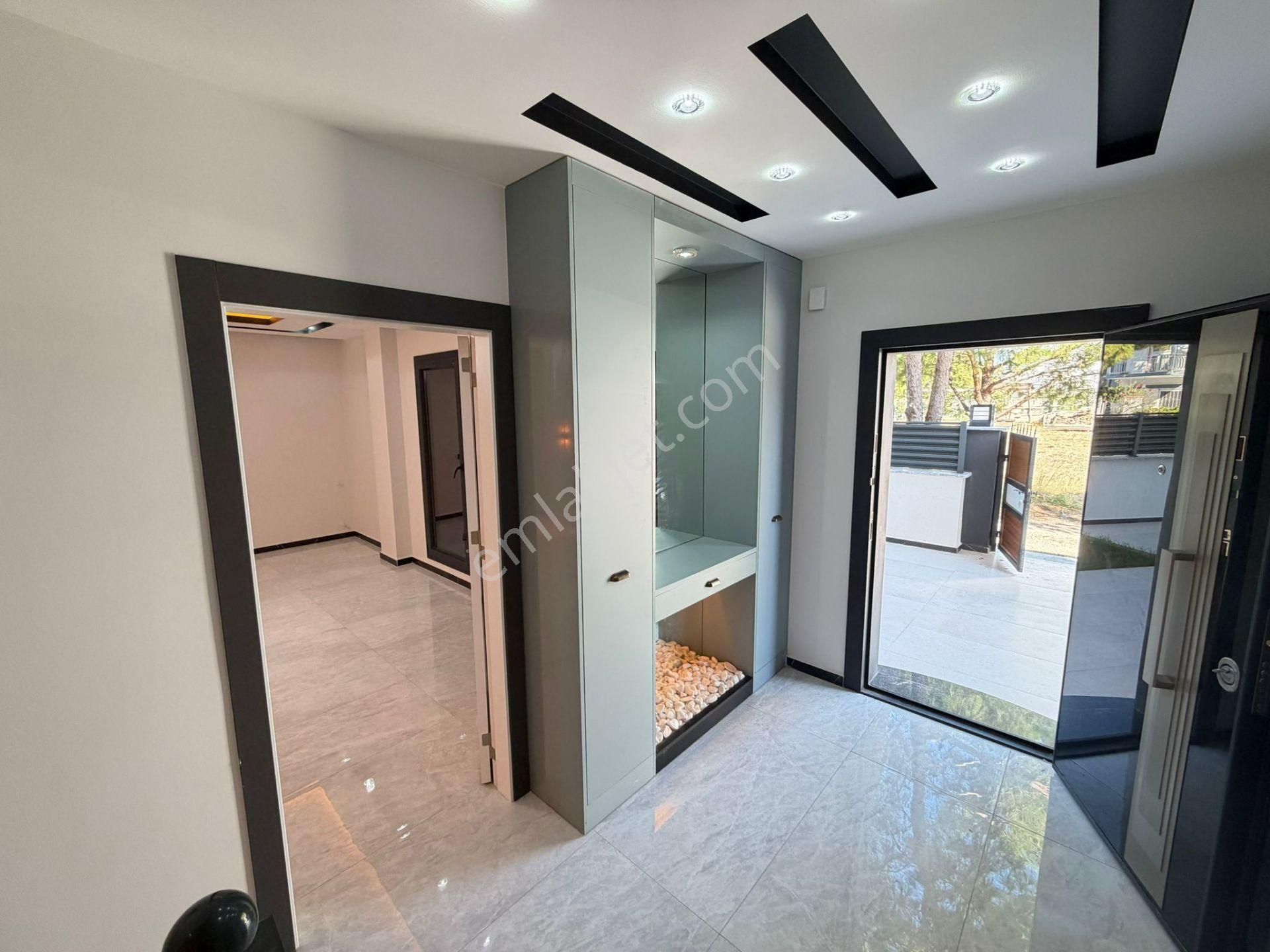 Didim Efeler Mah 4+1 Ayrı Mutfak Köşe Satılık Villa - Görsel 16