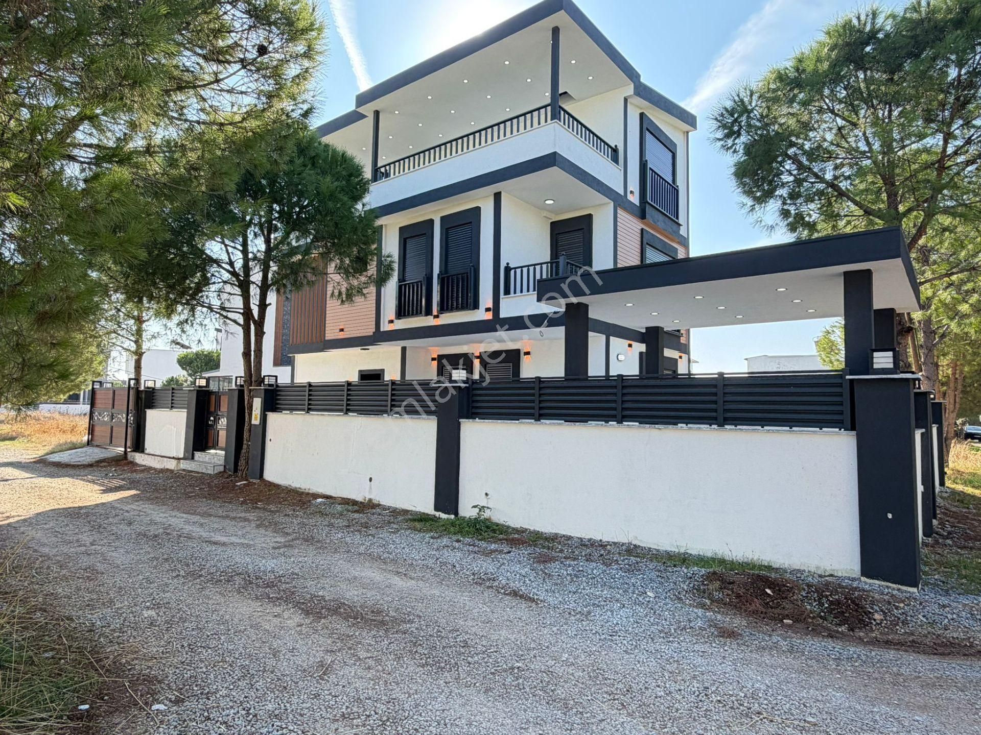 Didim Efeler Mah 4+1 Ayrı Mutfak Köşe Satılık Villa - Görsel 8