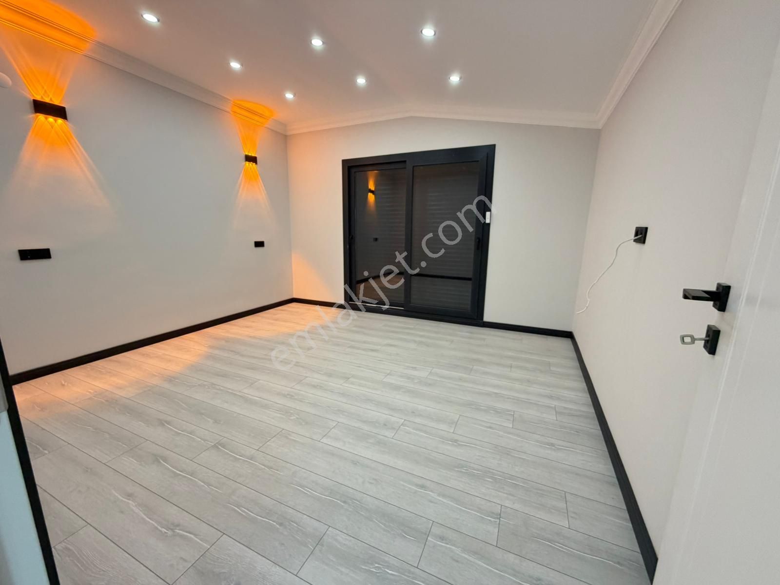 Didim Efeler Mah 4+1 Ayrı Mutfak Köşe Satılık Villa - Görsel 4