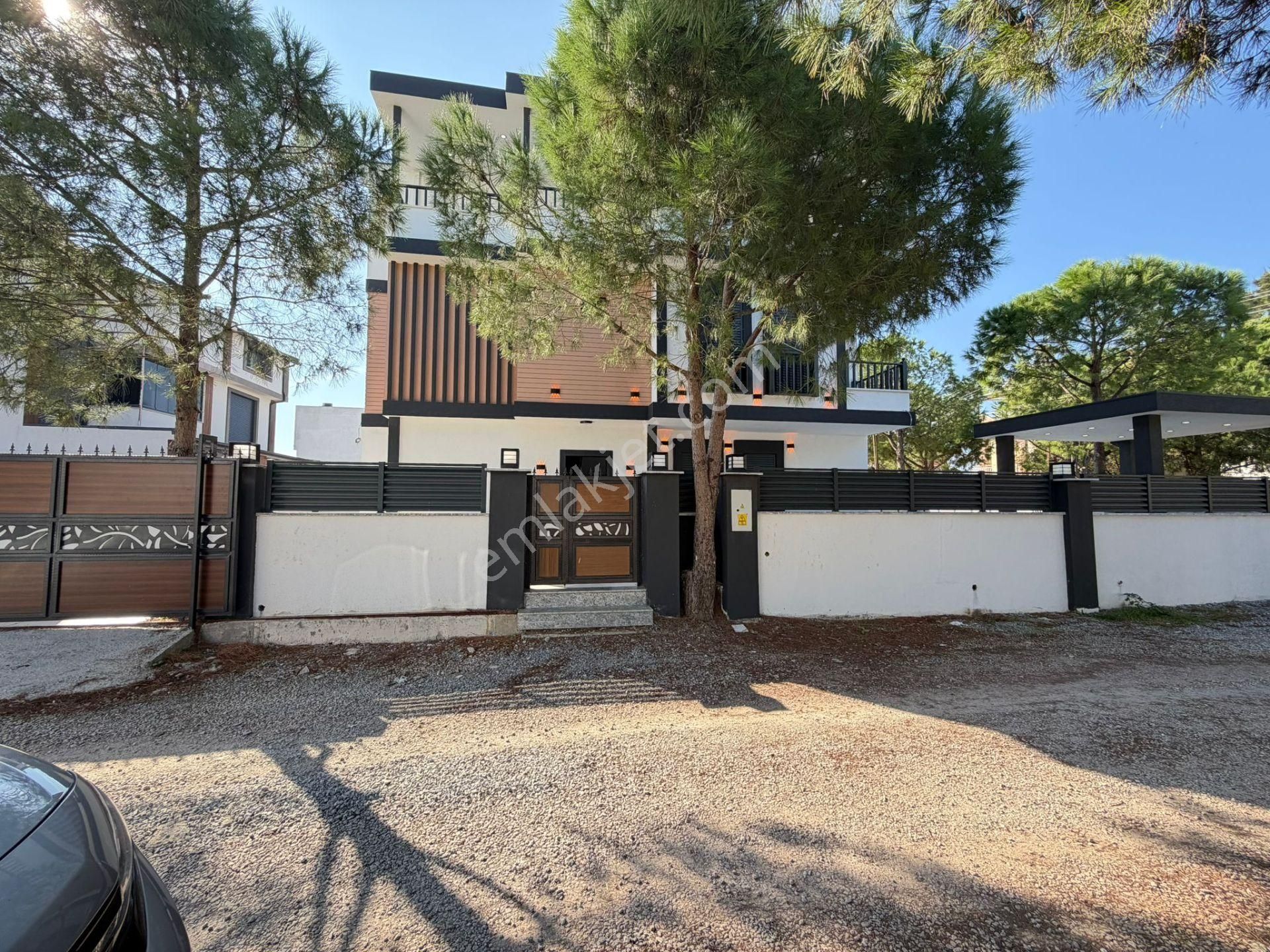 Didim Efeler Mah 4+1 Ayrı Mutfak Köşe Satılık Villa - Görsel 10