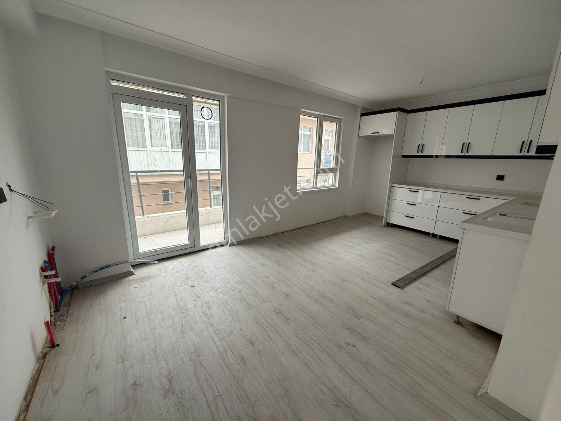 Aydınlıkevler Mah. Sıfır Yeni Binada 4+1 Dubleks Satılık Daire - Görsel 2