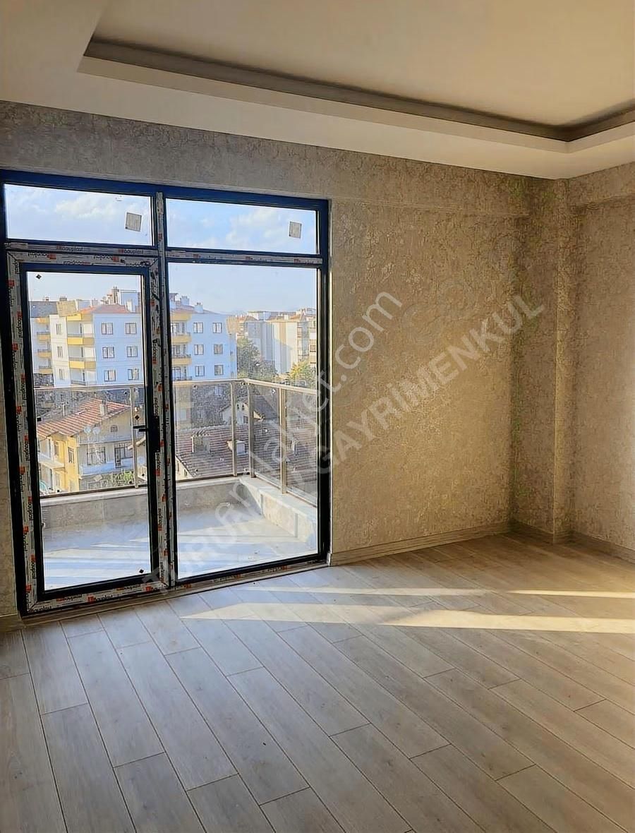 Adliye Şehir Hastanesi Yakını Satılık 2+1 Daire