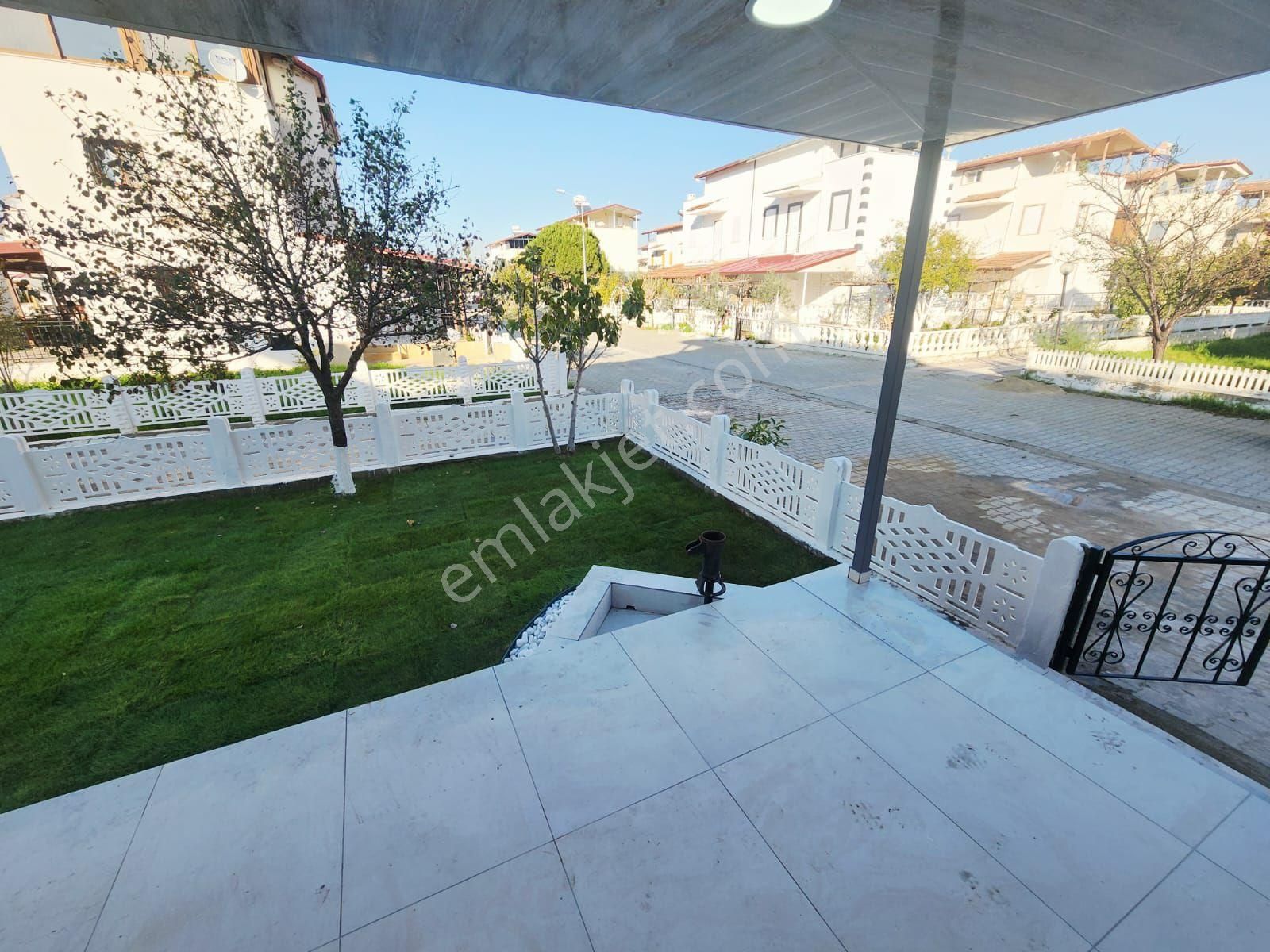 Köşe Konum Lu Geniş Bahçeli Denize 700 Mt Mesafede 3+1 Yazlık - Görsel 4