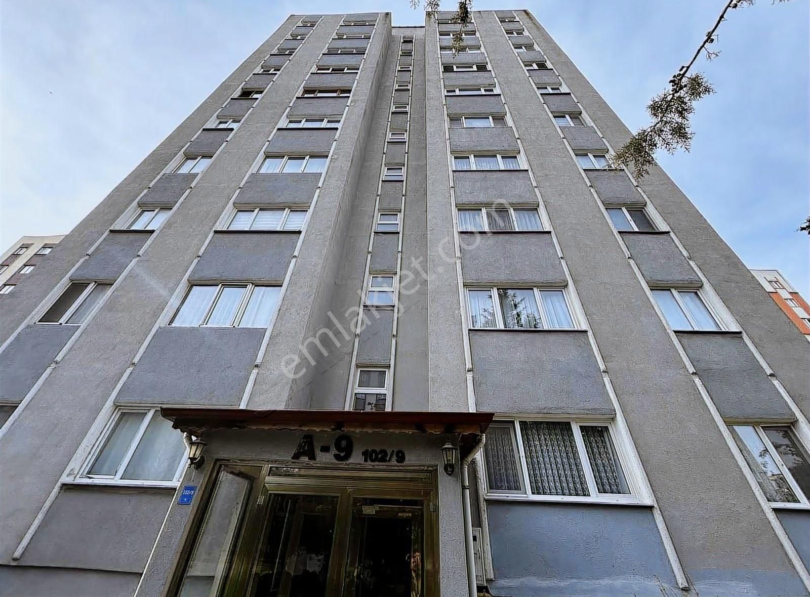 Tepe Emlak Konutlarında Bireysel Doğalgazlı 2+1 Kiralık Daire