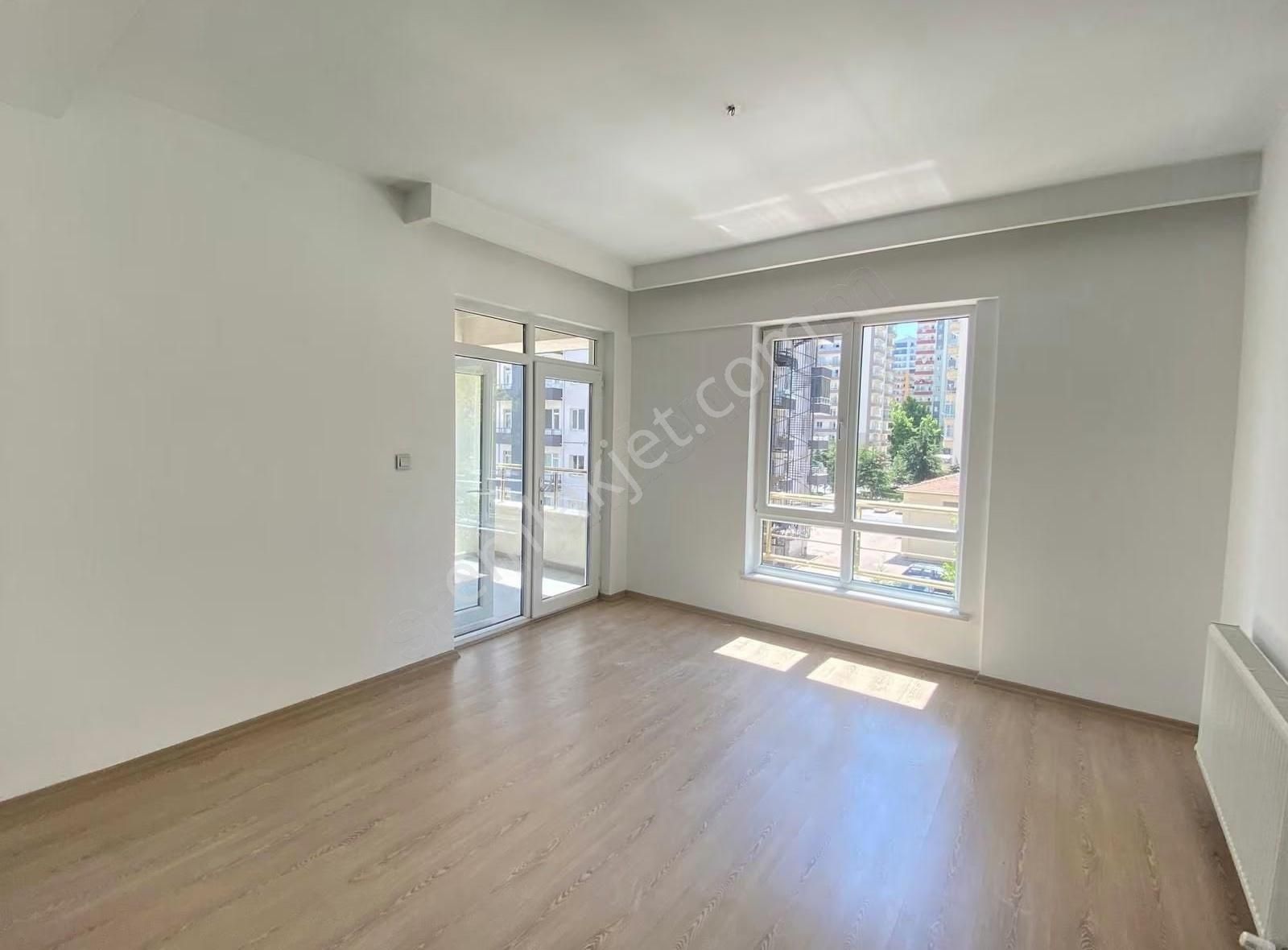 Salı Pazarı Karşısı Temiz 3+1 Kiralık Daire - Görsel 9