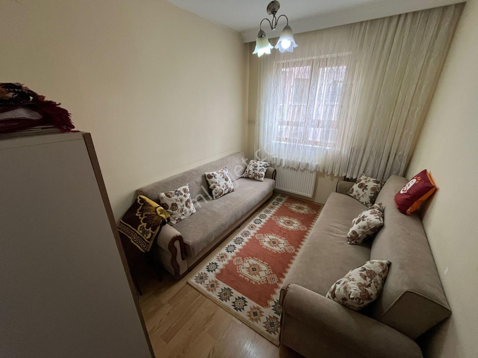 Relax'tan Ayvalı Pazar Yeri Yakını Genç Bina Asansörlü 2.kat Ön - Görsel 29