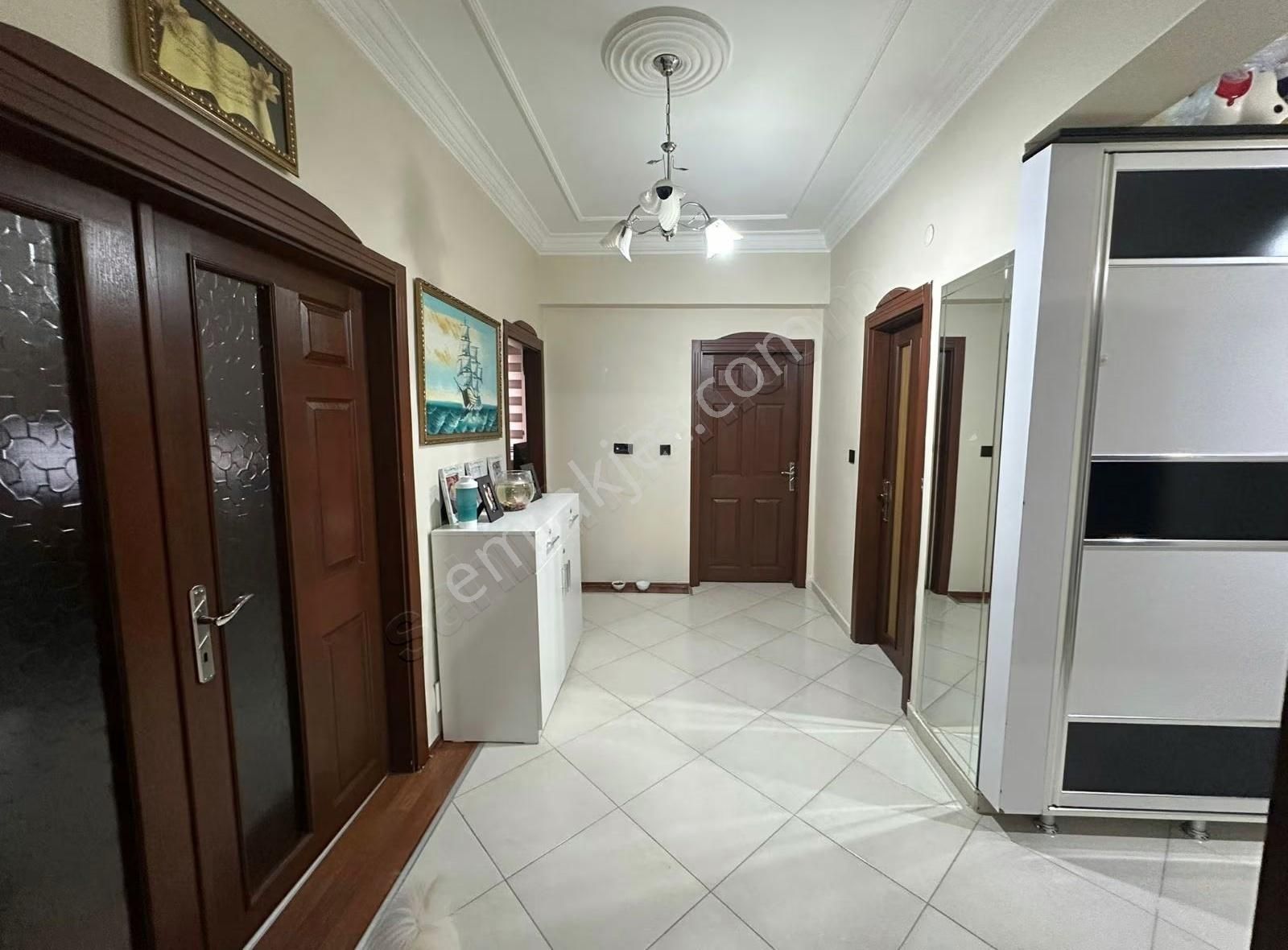 Yenidoğan Jandarma Karşısı 3+1 Satılık Daire - Görsel 2