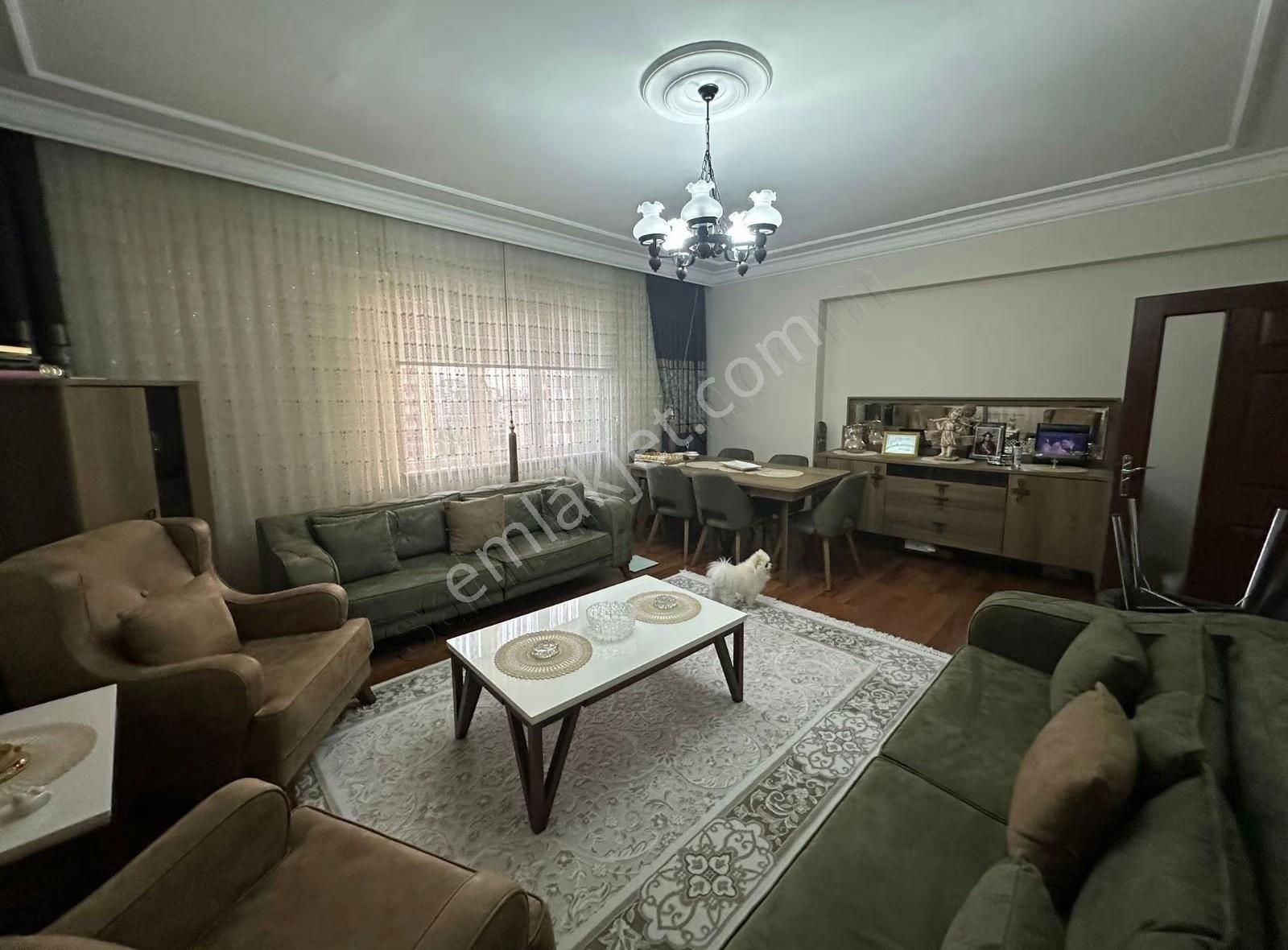 Yenidoğan Jandarma Karşısı 3+1 Satılık Daire