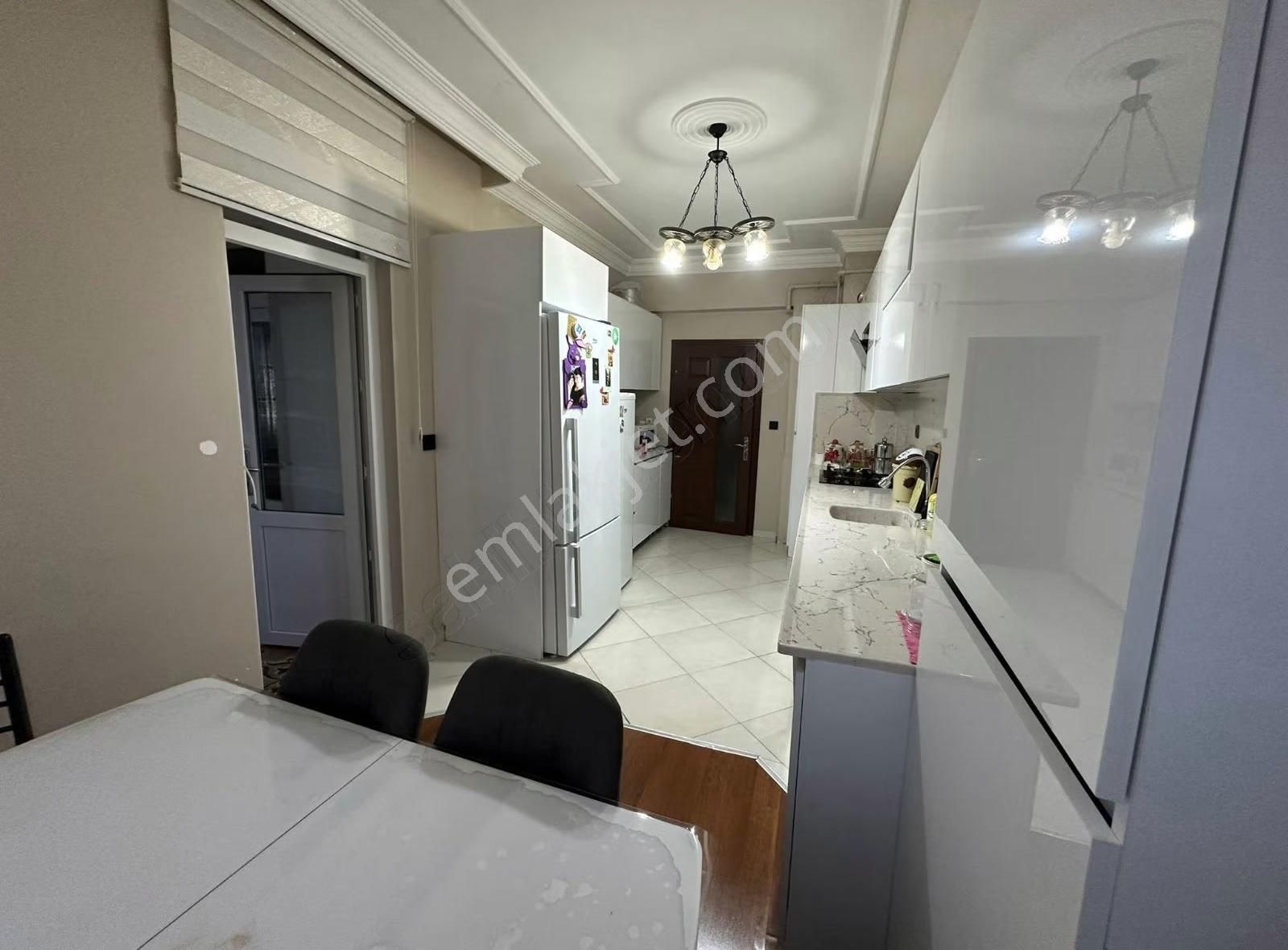 Yenidoğan Jandarma Karşısı 3+1 Satılık Daire - Görsel 12