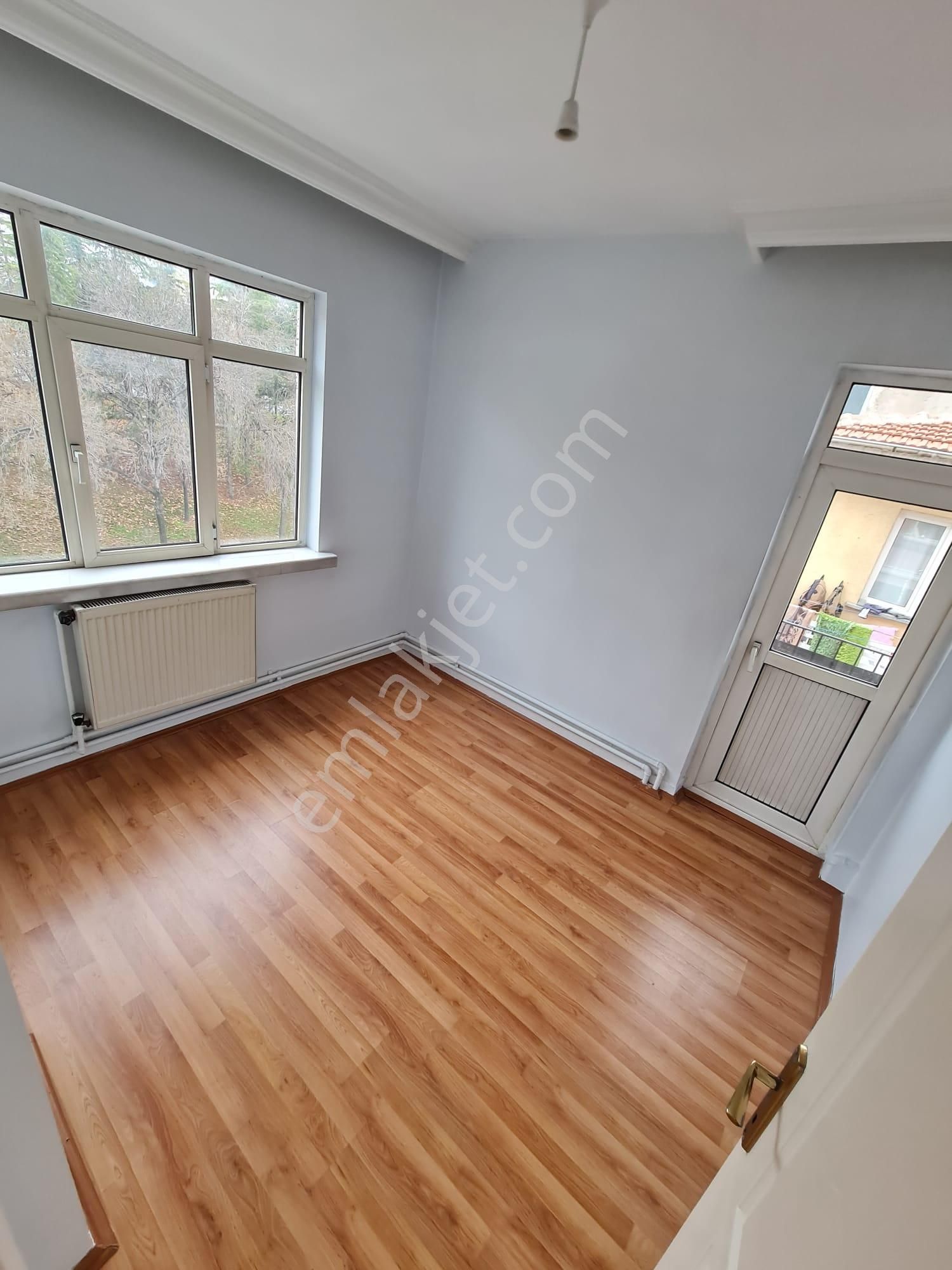 Aydınlıkevlerde 3+1 Kiralık Daire Taner Emlak İnşaat - Görsel 15