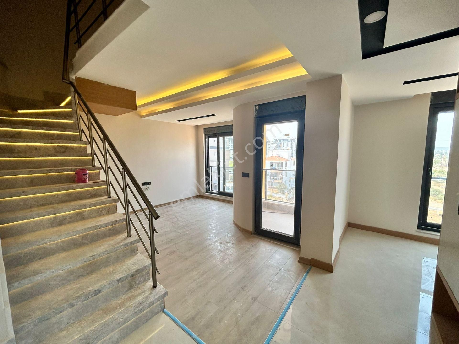 Şehir Hastanesi Yakını , Orman Dağ Havasında , Yerden Isıtmalı Full Donanımlı 2+1 Dubleks