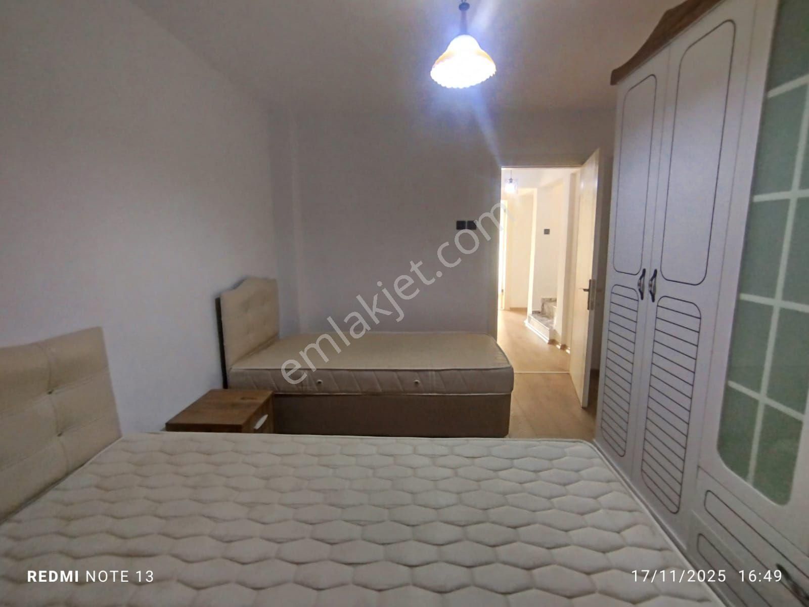 Denize 700 Mt Mesafede Geniş Bahçeli Eşyalı Masrafsız 3+1 - Görsel 13