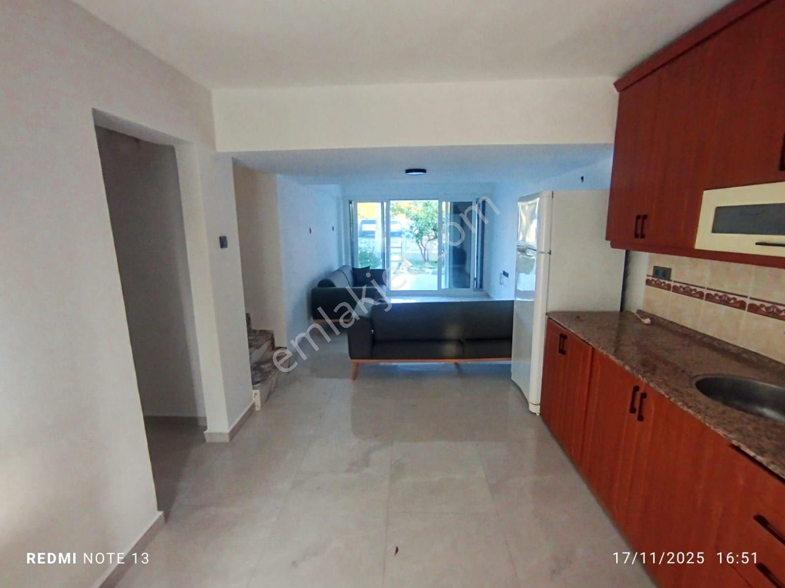 Denize 700 Mt Mesafede Geniş Bahçeli Eşyalı Masrafsız 3+1 - Görsel 6