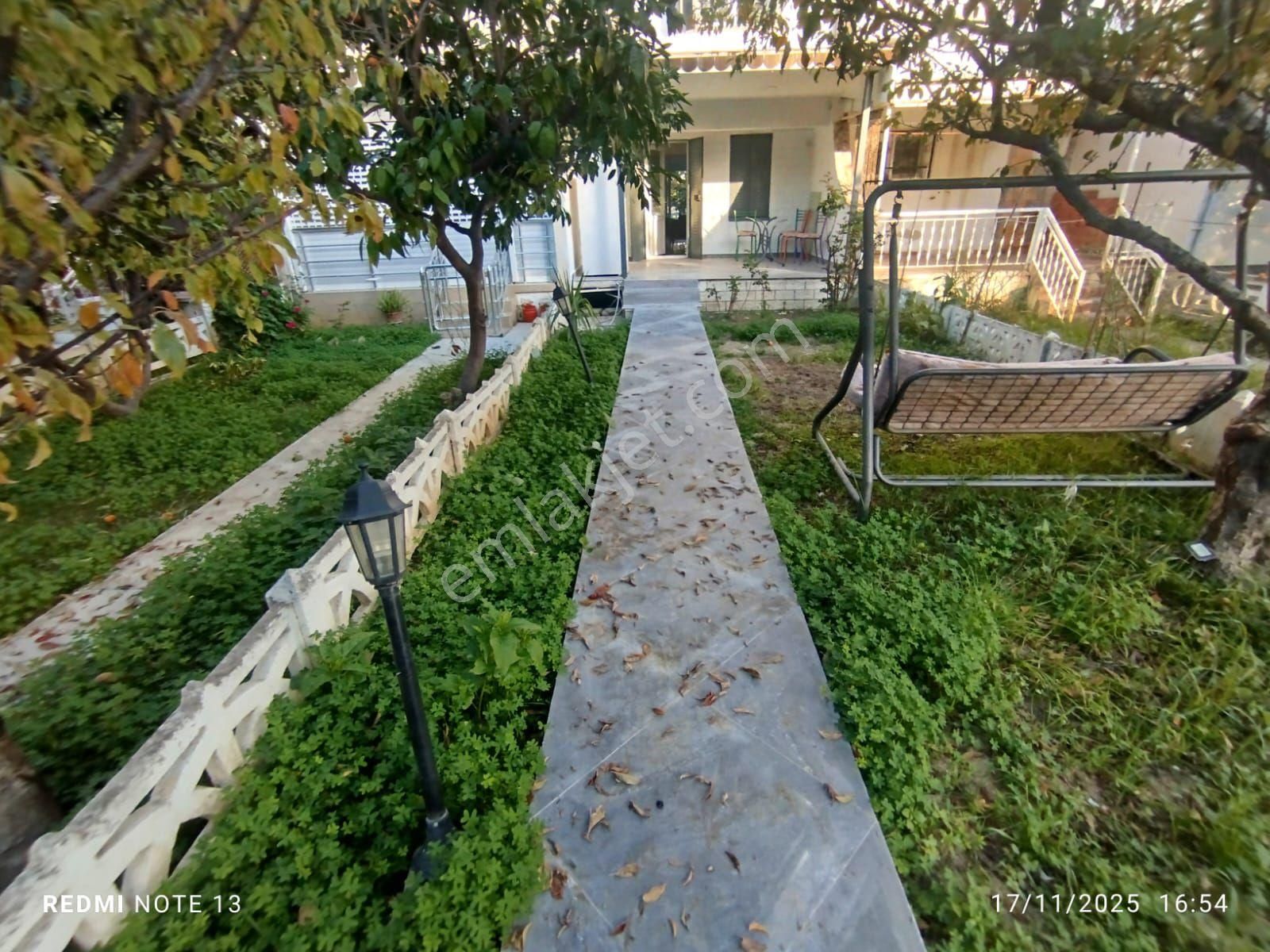 Denize 700 Mt Mesafede Geniş Bahçeli Eşyalı Masrafsız 3+1 - Görsel 25