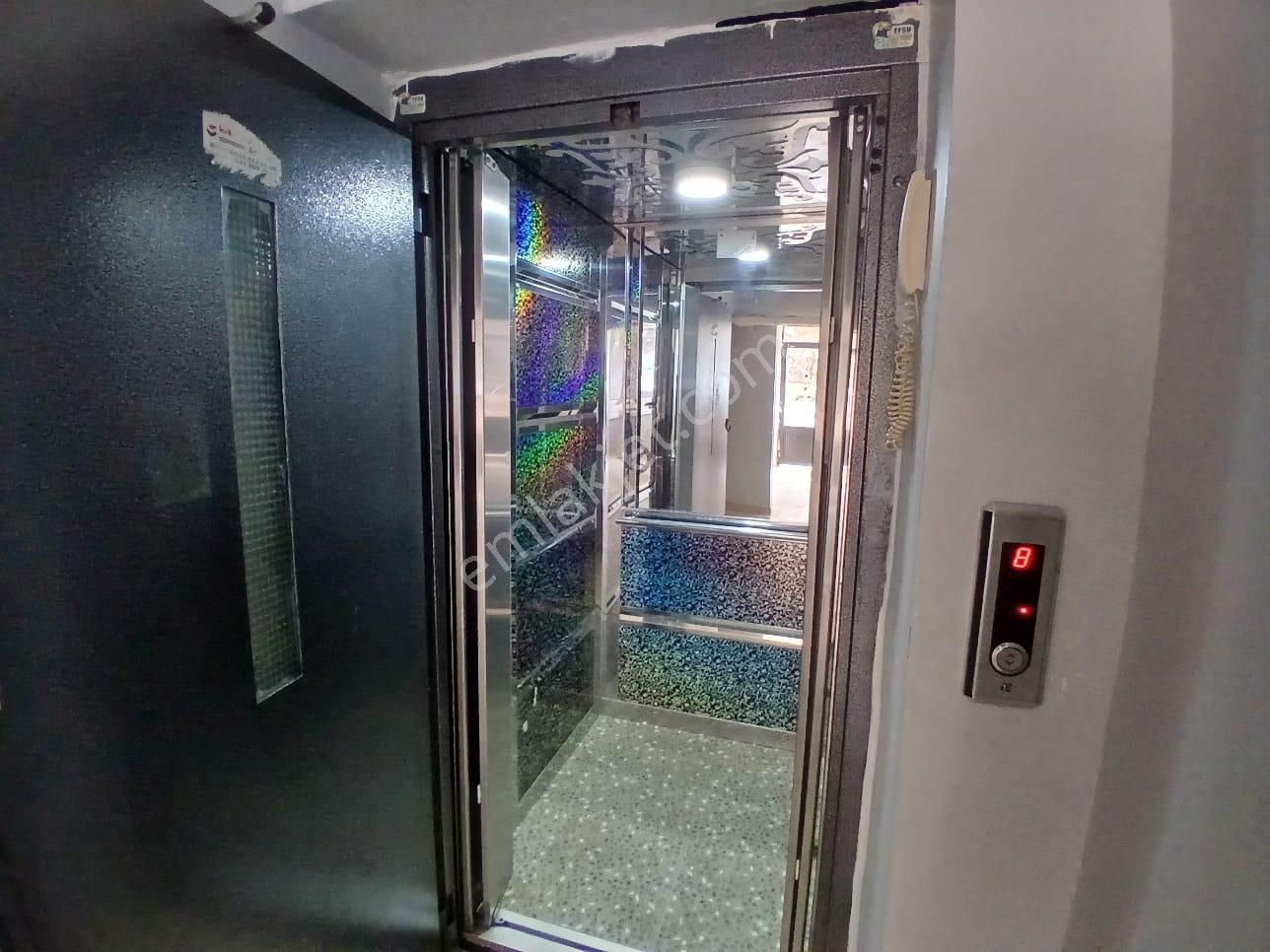 Akçay Emlak'tan Akşehir İstasyon Mahallesi Budak Market Civarı Asansörlü Ara Kat Kiralık 3+1 Daire - Görsel 19