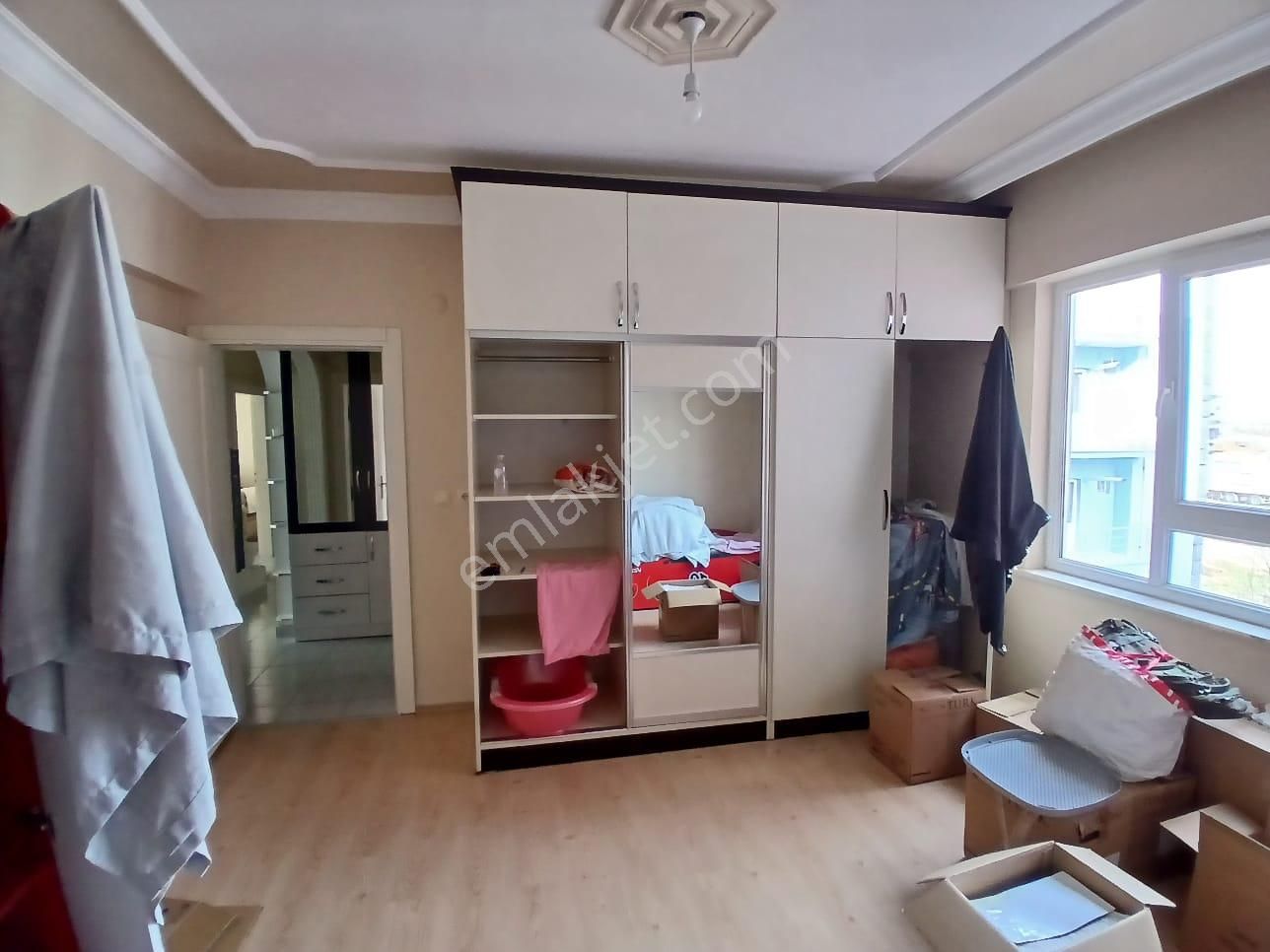 Akçay Emlak'tan Akşehir İstasyon Mahallesi Budak Market Civarı Asansörlü Ara Kat Kiralık 3+1 Daire - Görsel 11