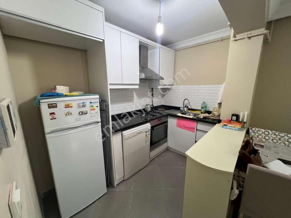 Altıntepe 63'de Marmaraya Yakın Ön Cephe Balkonlu 1+1